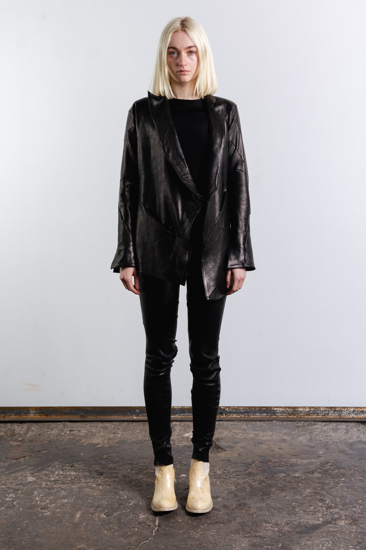 DISTORTION SHORT BLAZER
