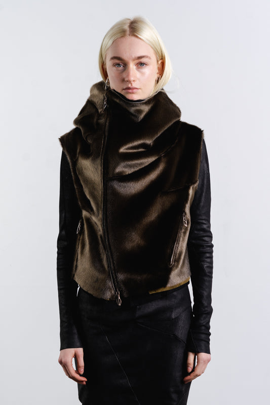 DISTORTION CURVED HOODED VEST