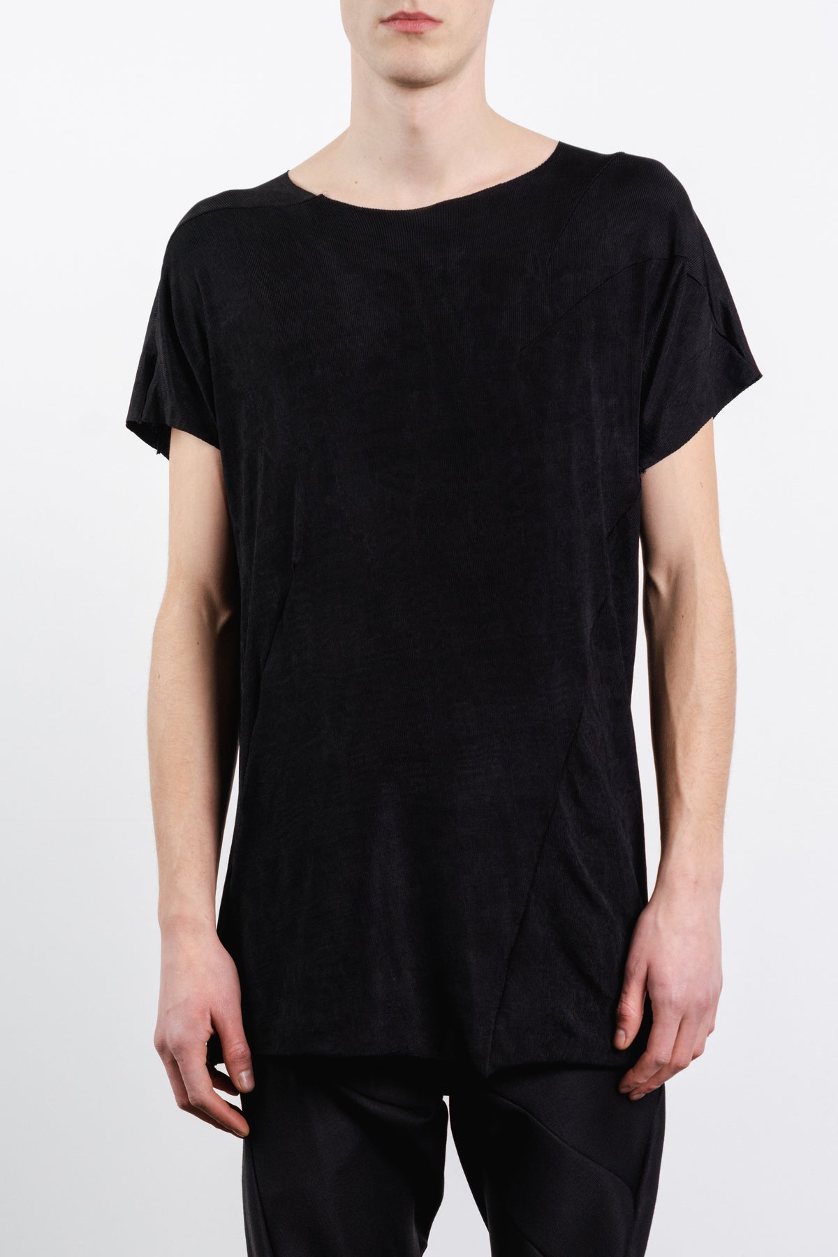 DISTORTION CAP SLEEVE T-SHIRT