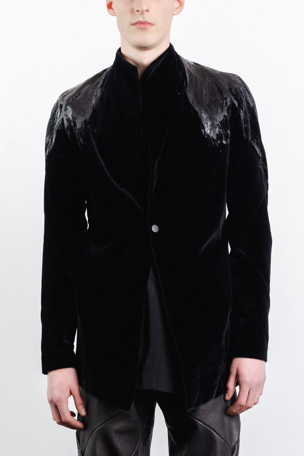 FORCED SHORT BLAZER