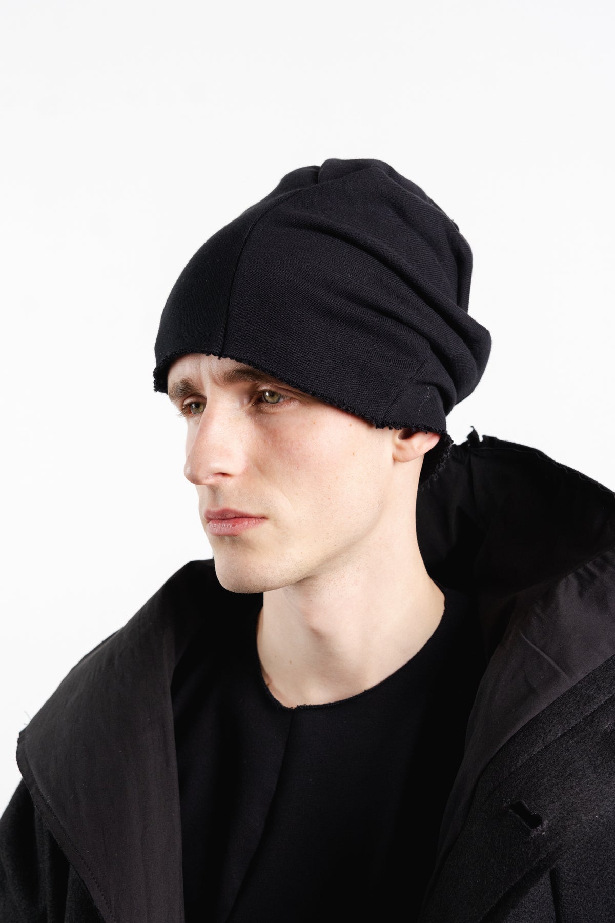 DISTORTION BEANIE
