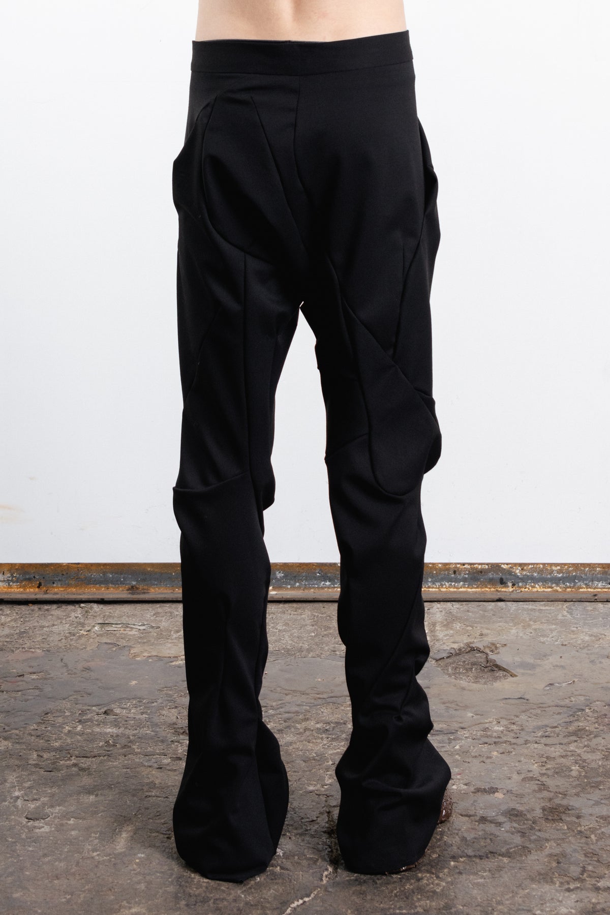 DISTORTION SCULPTURE PANTS