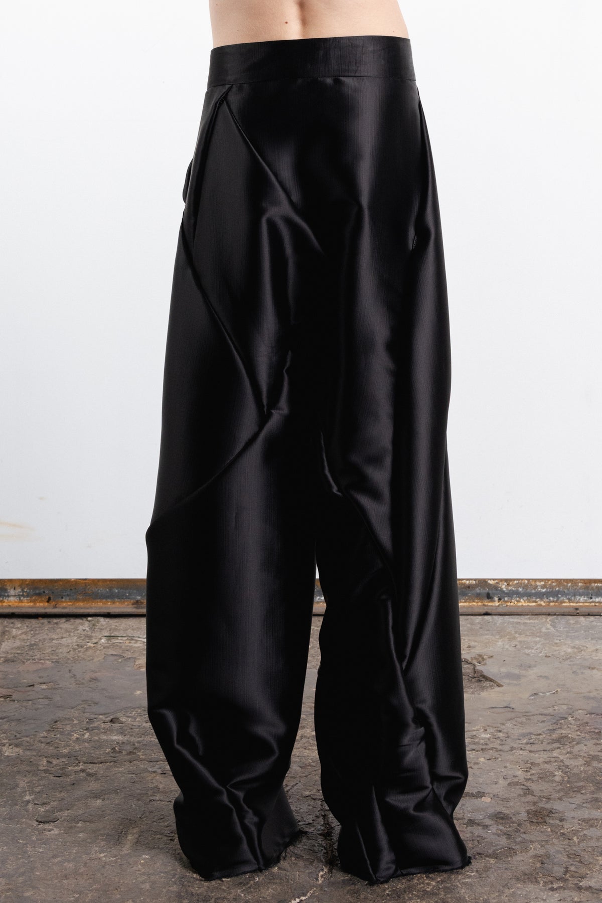 DISTORTION HIGH WAIST FOLD PANTS
