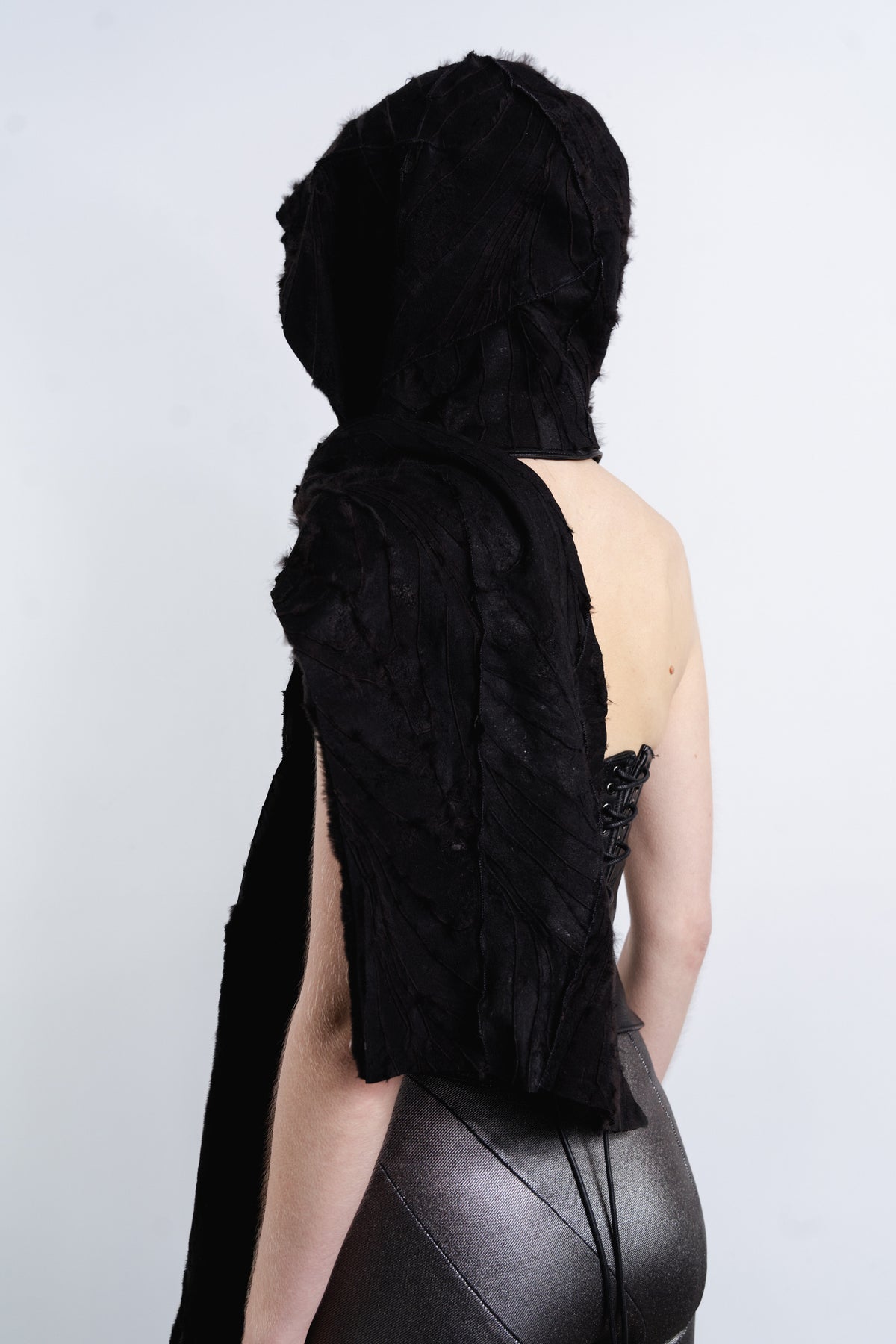 DISTORTION HOODED SCARF
