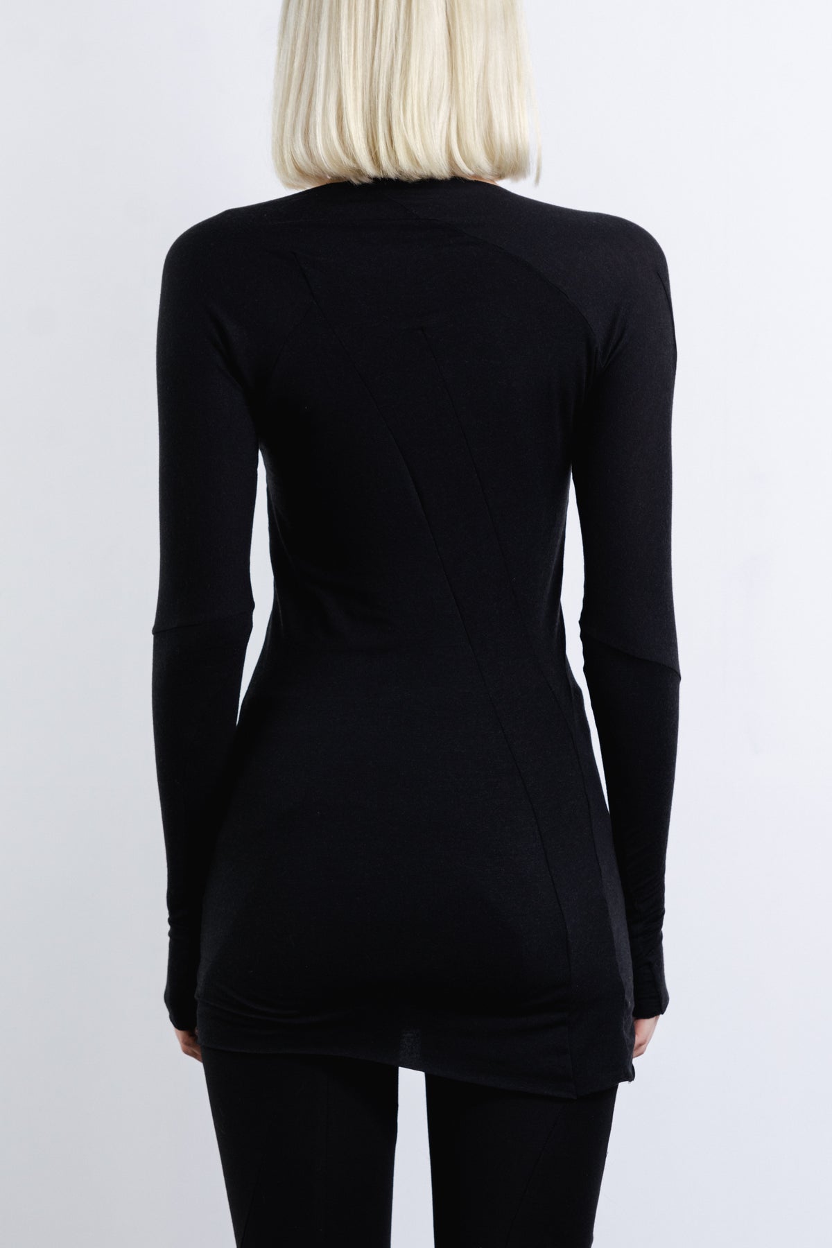 DISTORTION GLOVE SWEATER