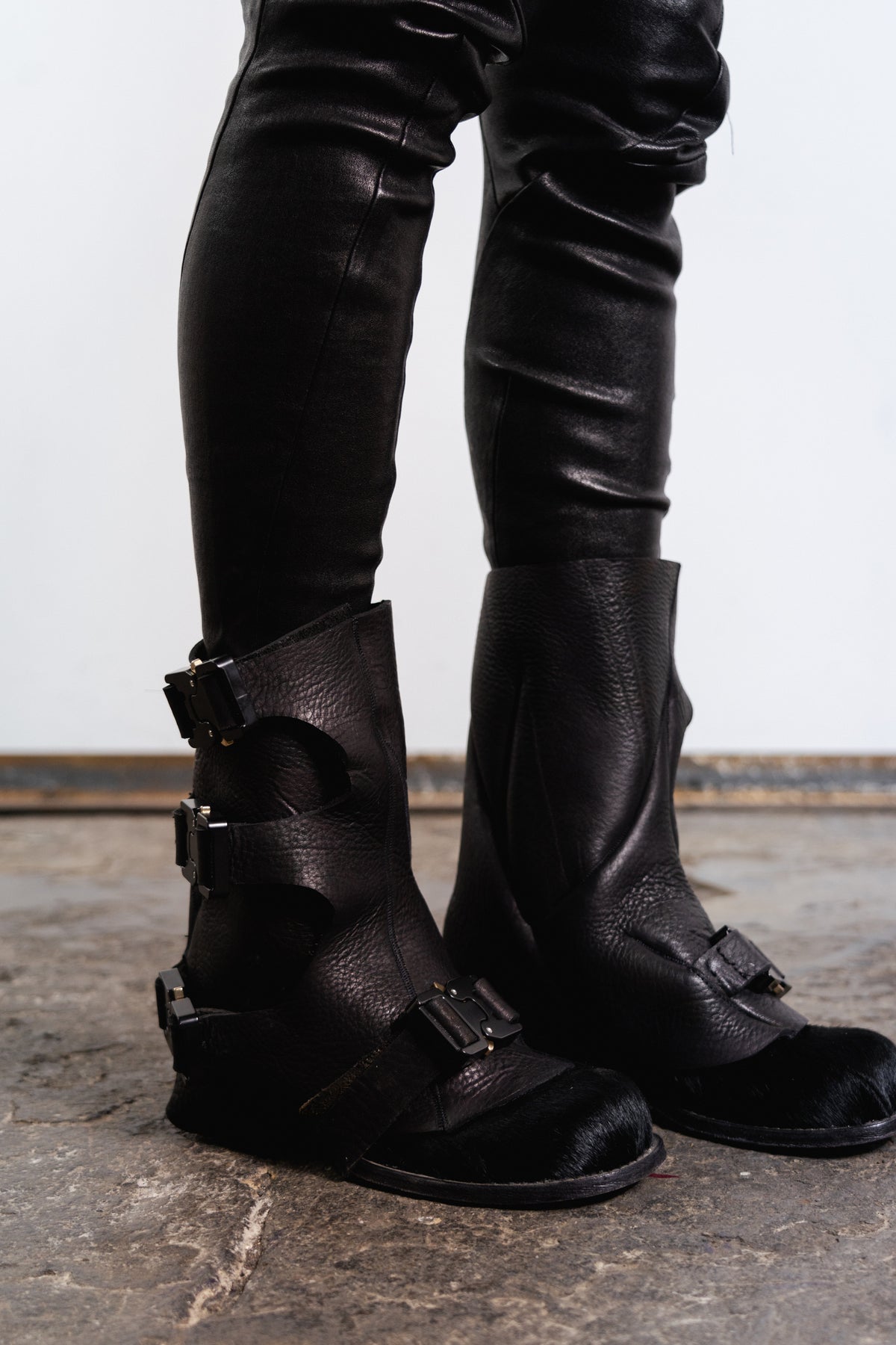 DISTORTION GAITERS