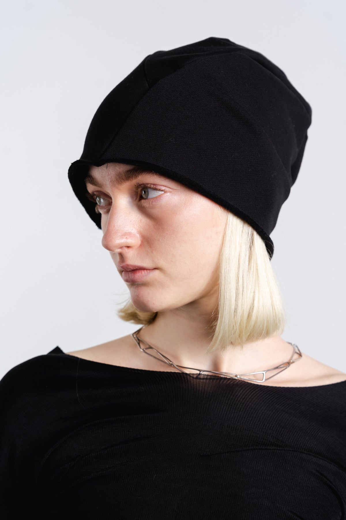 DISTORTION BEANIE