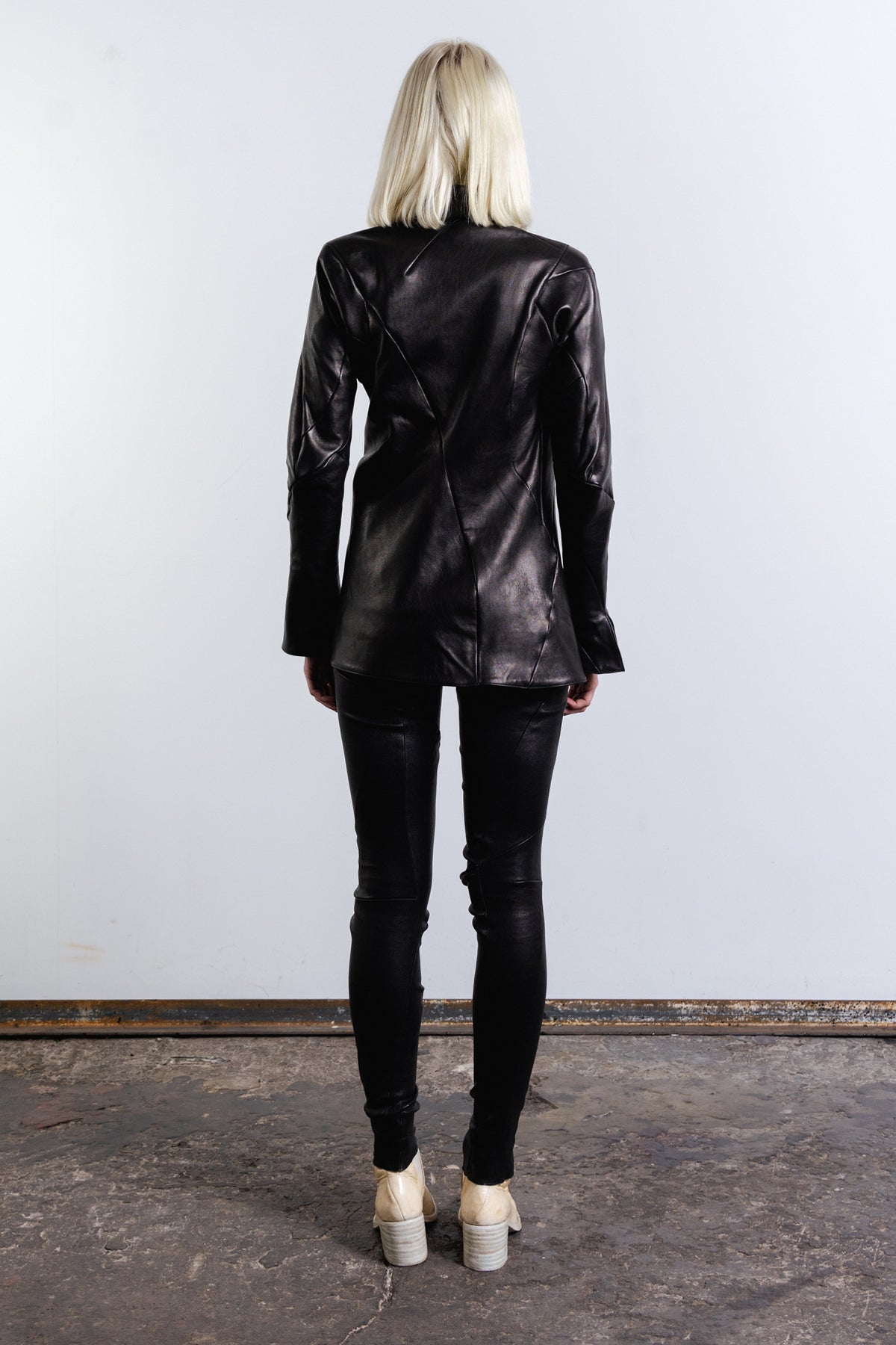 DISTORTION SHORT BLAZER