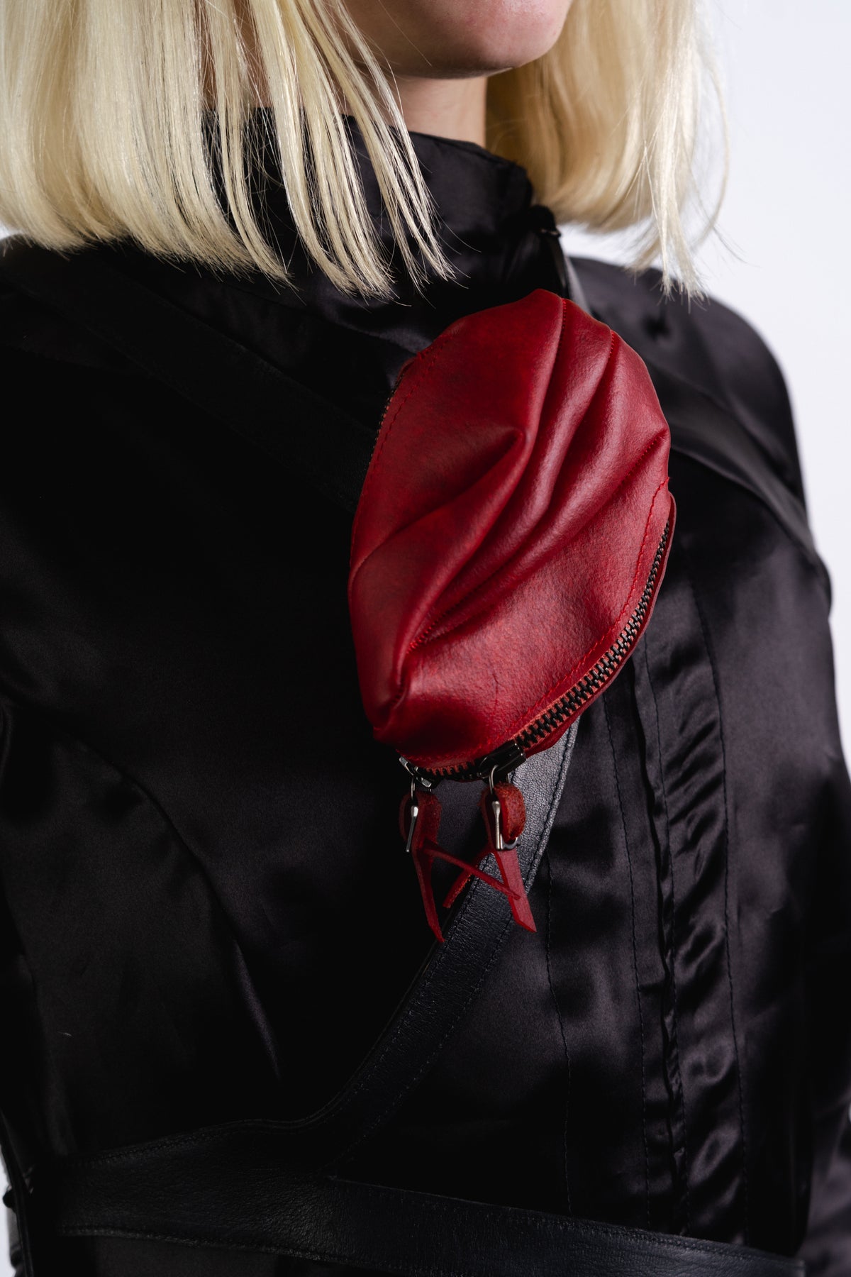 DISTORTION HEART HARNESS