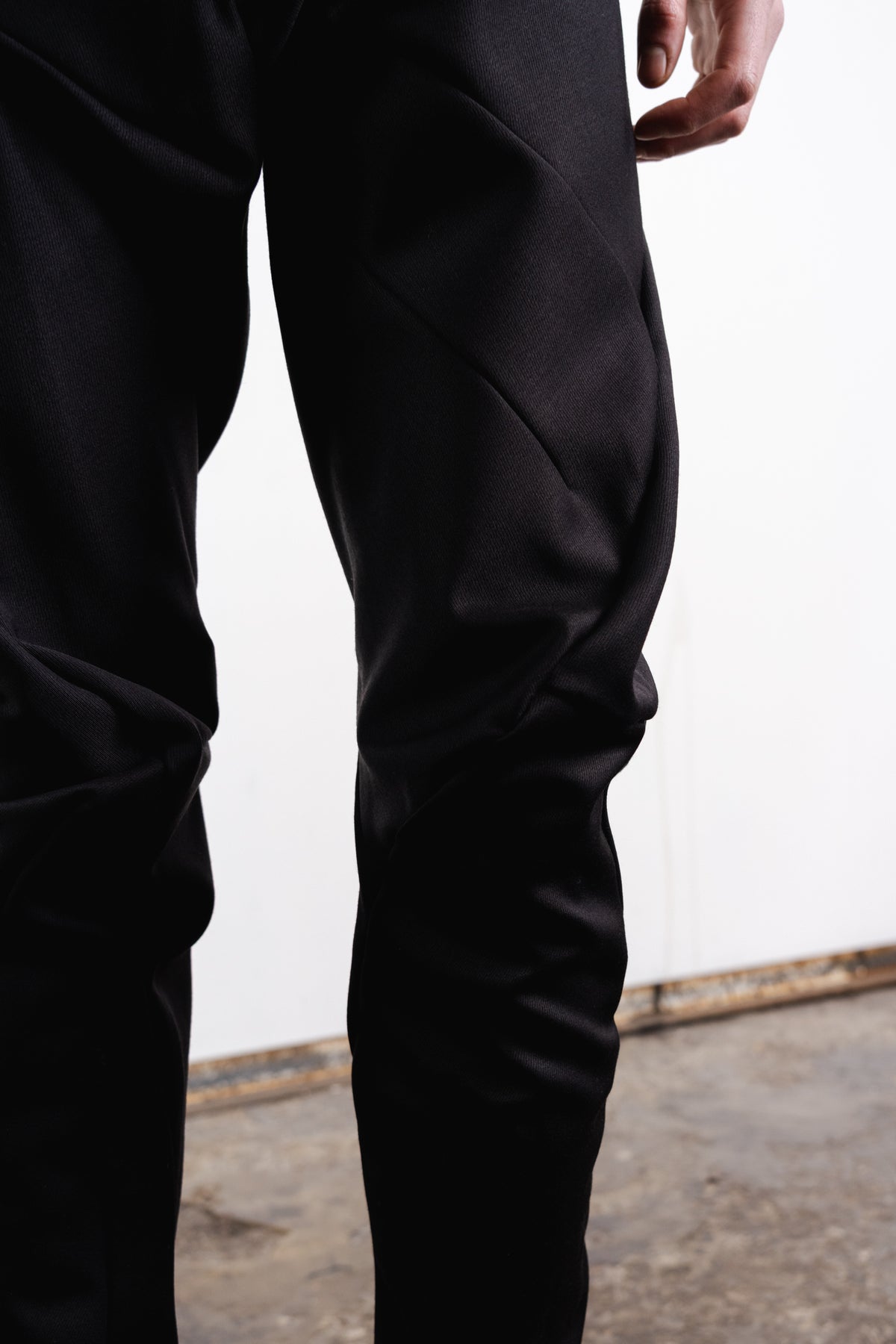 DISTORTION FITTED LONG PANTS 3