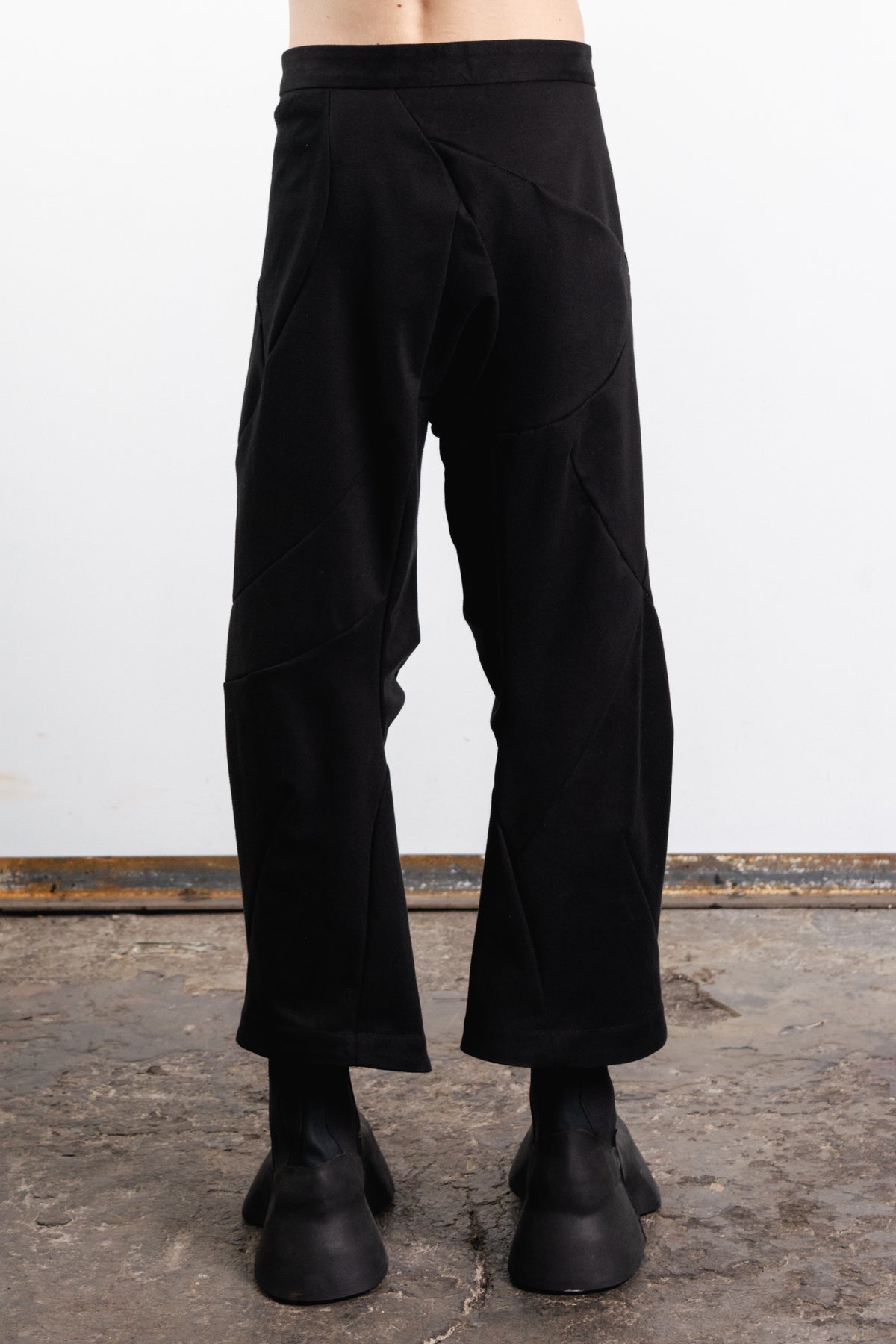 DISTORTION BALLOON PANTS