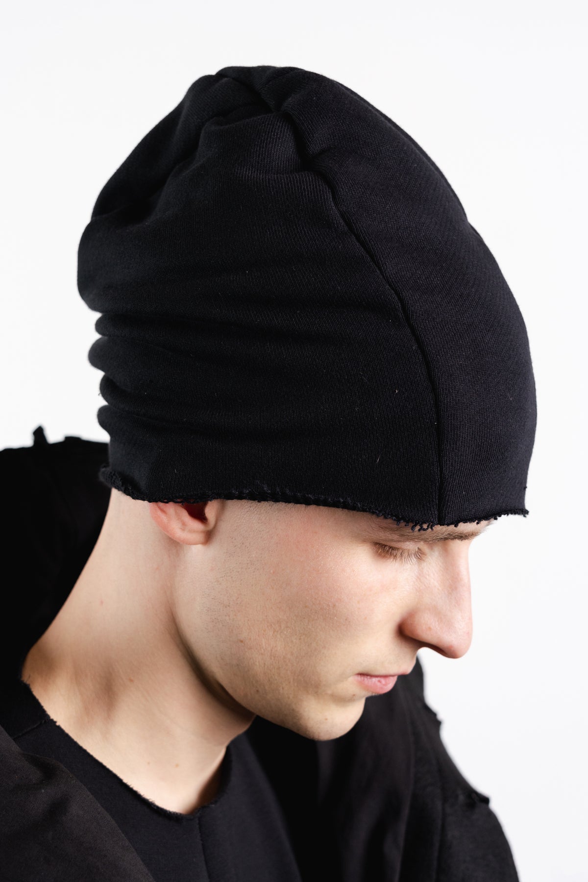 DISTORTION BEANIE