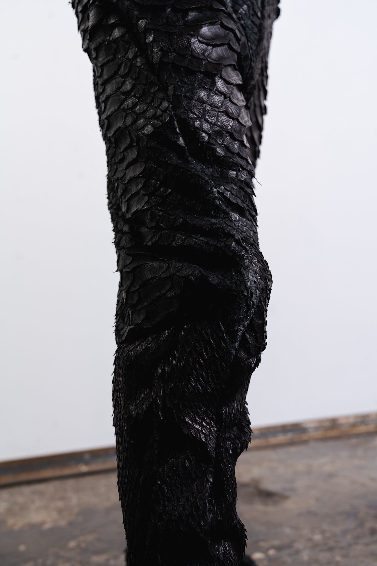 DISTORTION SCULPTURE PANTS