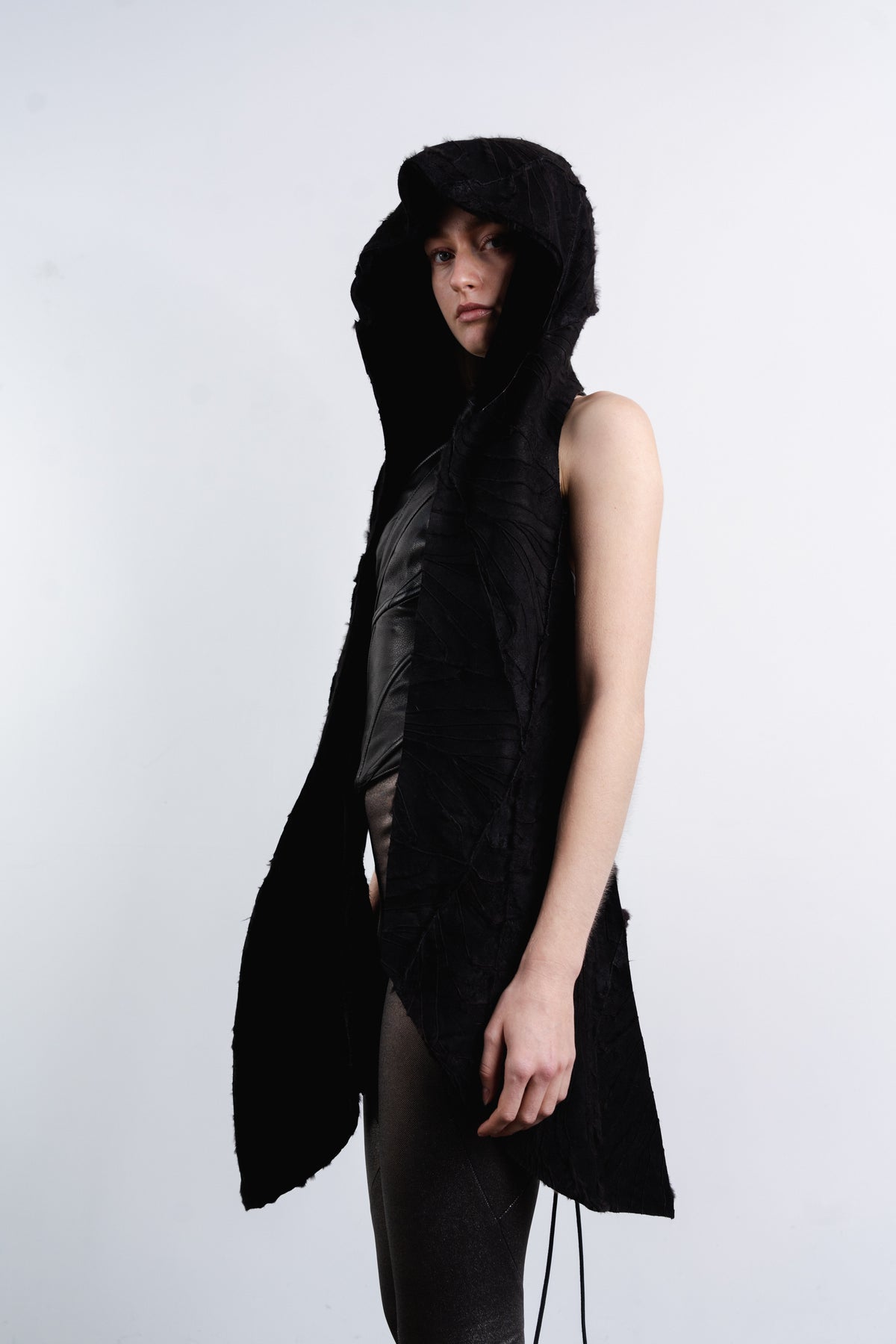 DISTORTION HOODED SCARF