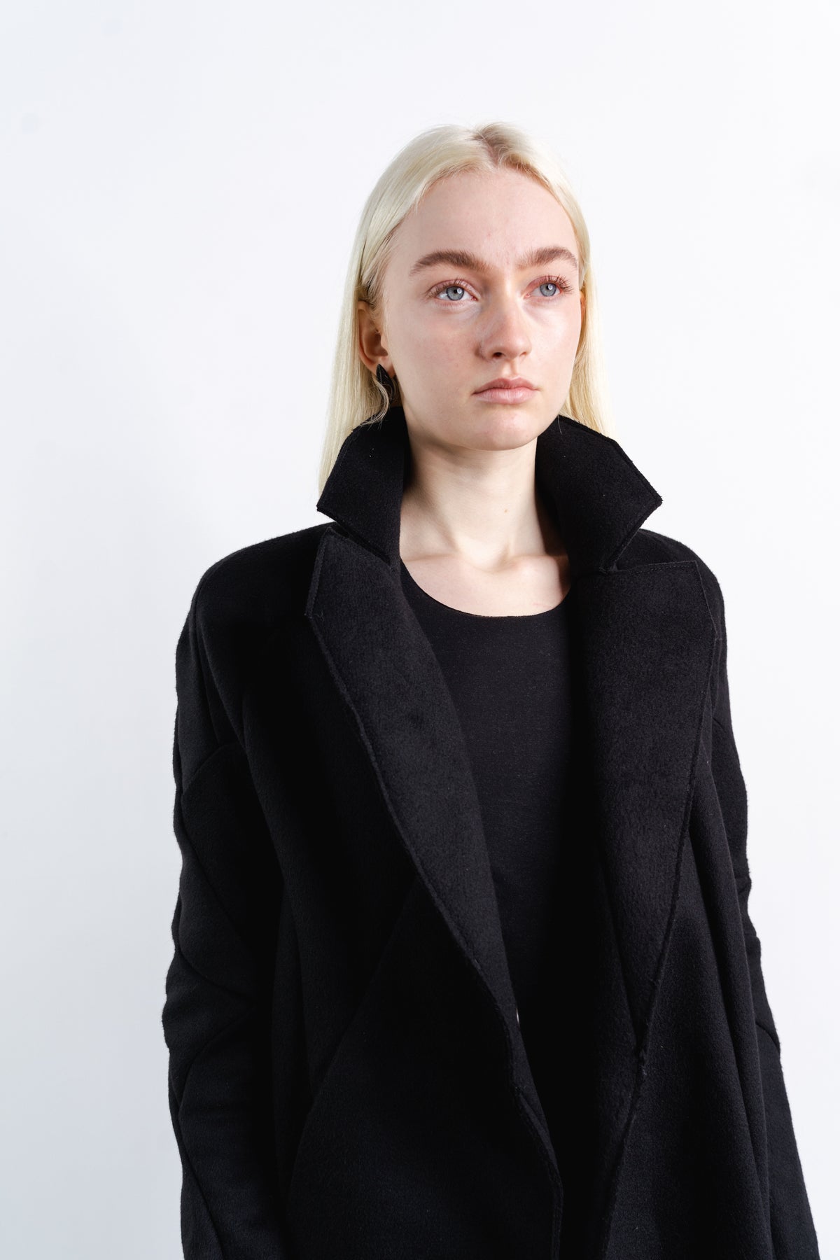 DISTORTION LAPEL COAT