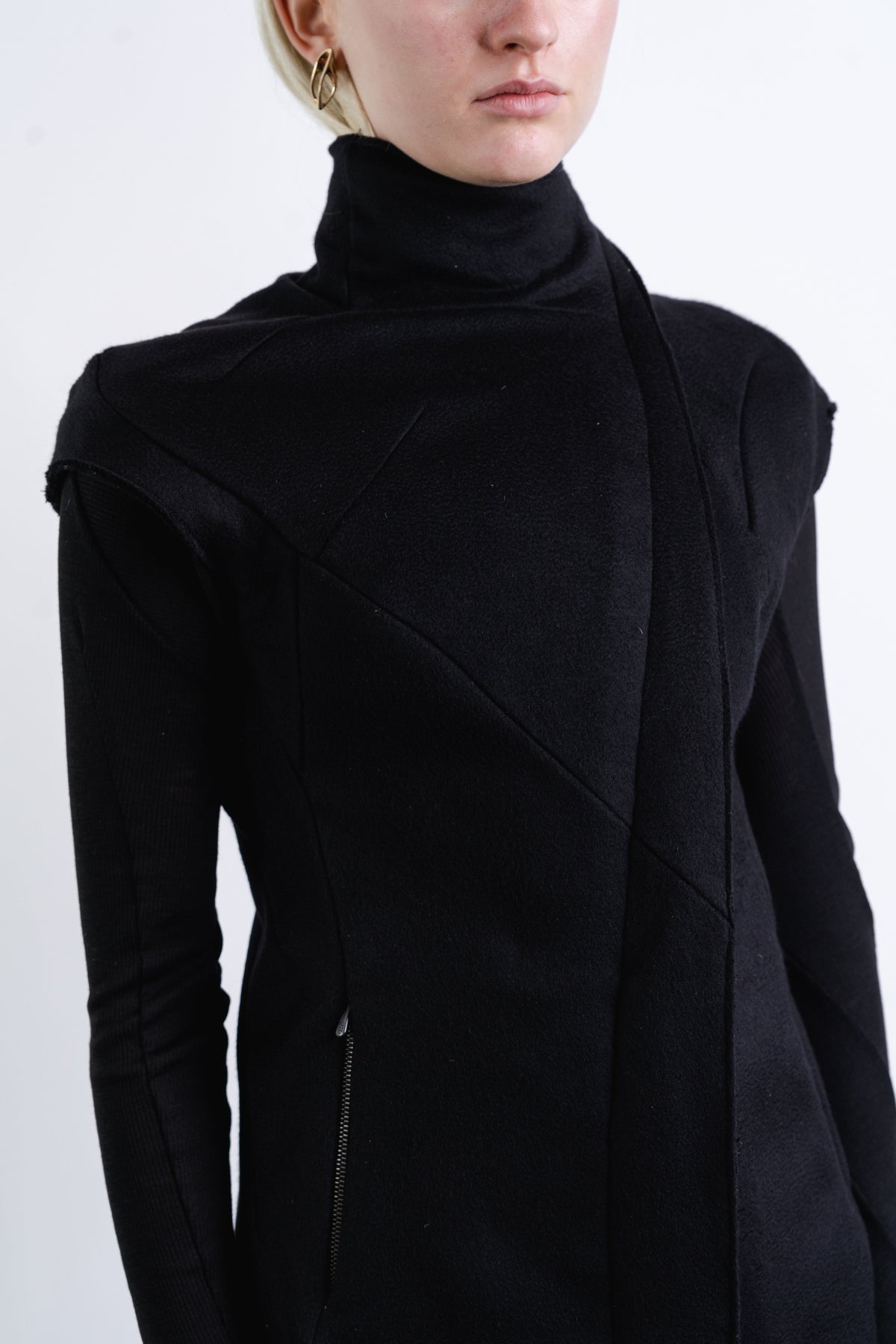 DISTORTION EXPLOSION VEST