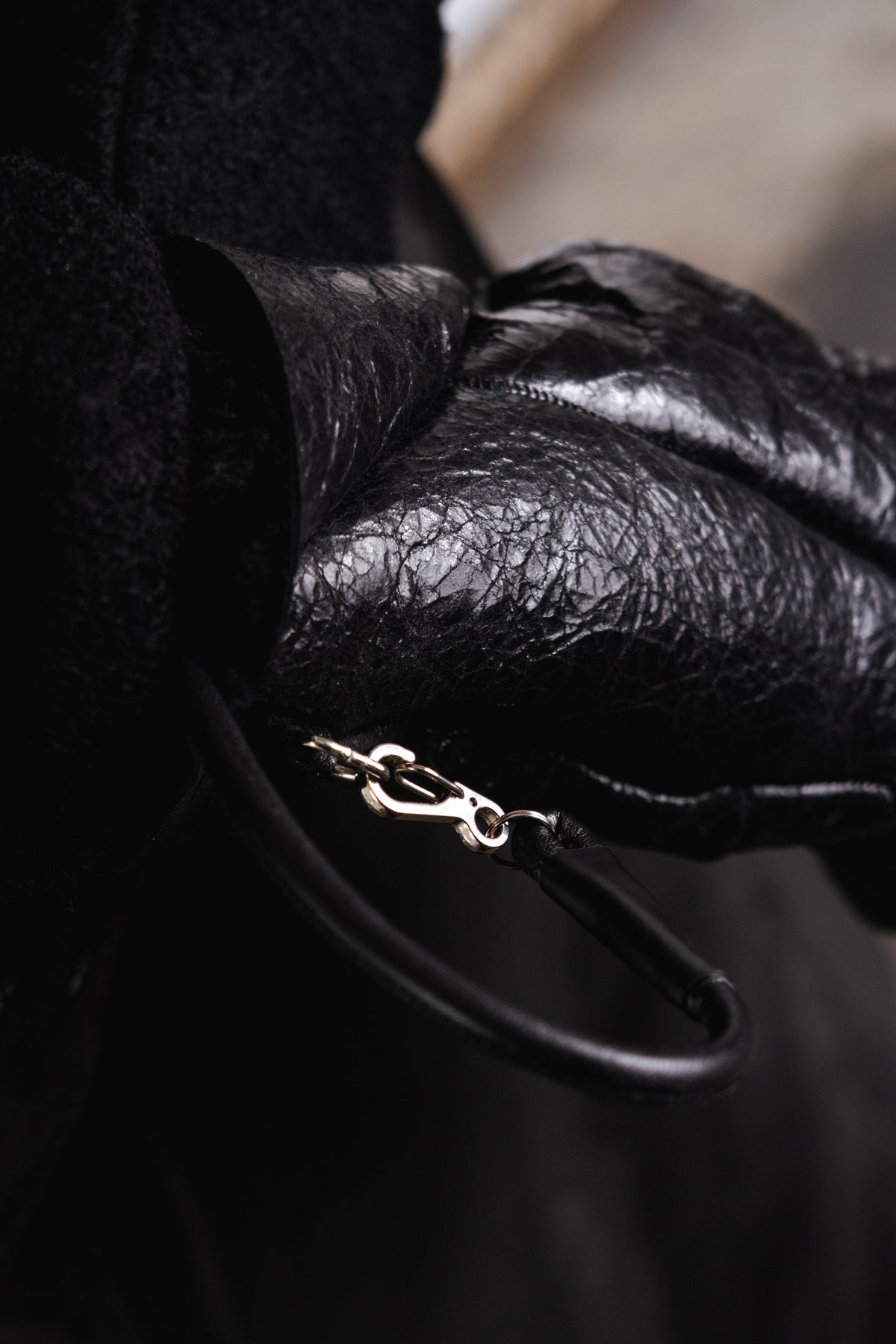 DISTORTION MITTEN GLOVES