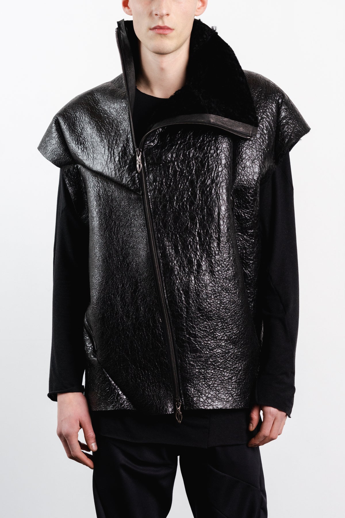 DISTORTION EXPLOSION VEST
