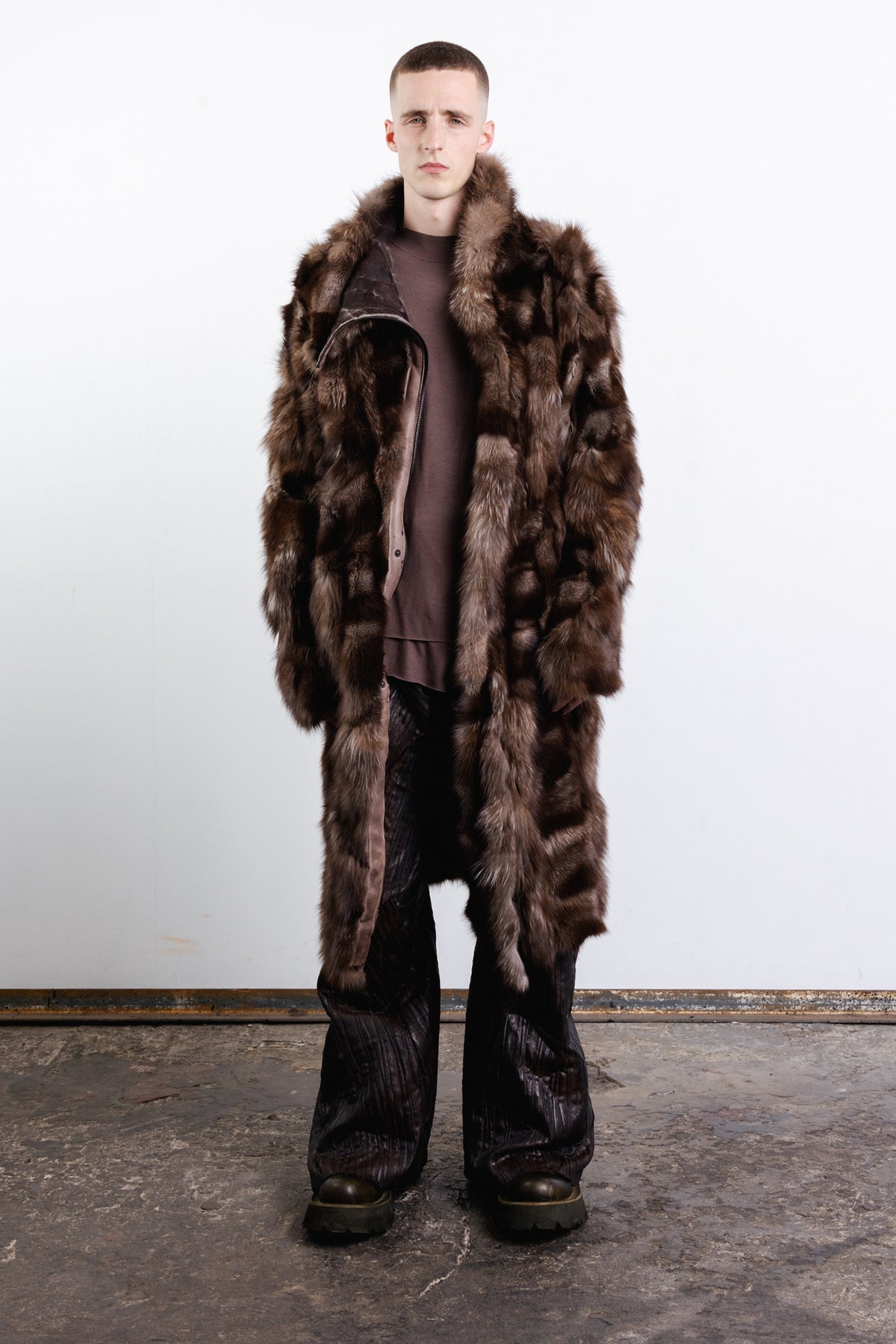 DISTORTION TRENCH COAT