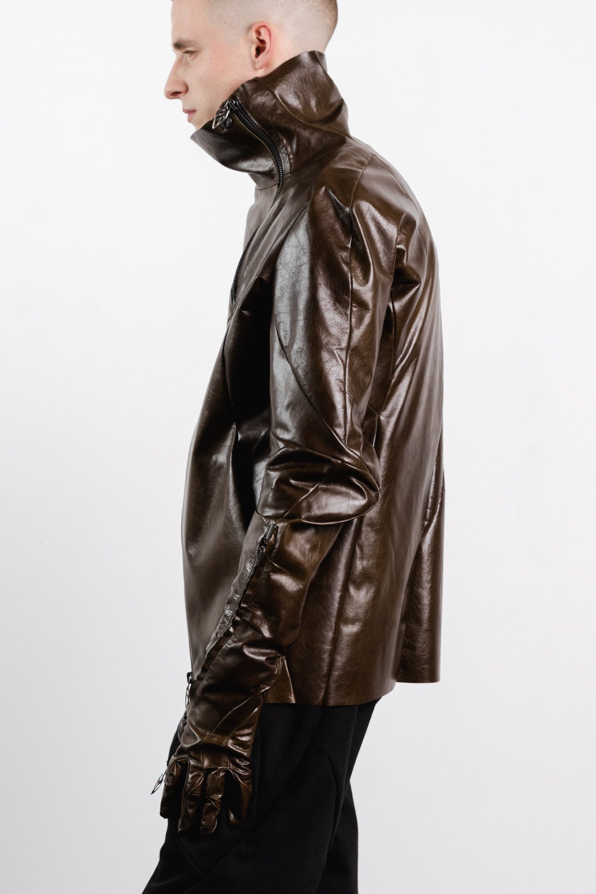 DISTORTION GLOVED STRAIT JACKET