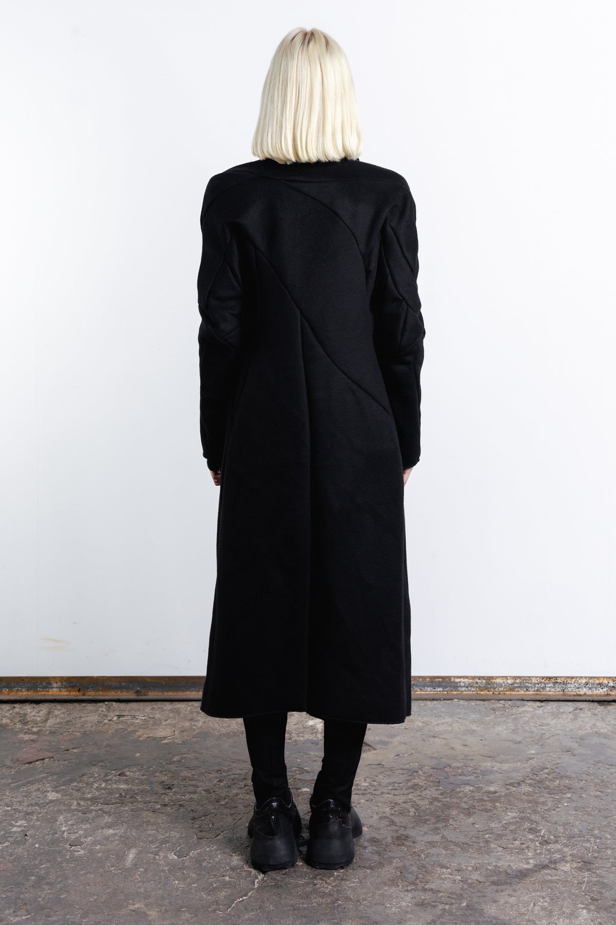 DISTORTION LAPEL COAT