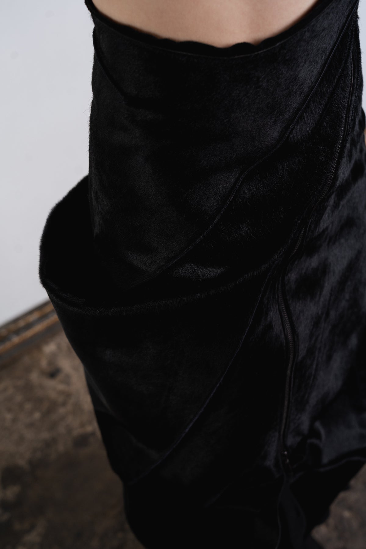 DISTORTION KNEE SKIRT