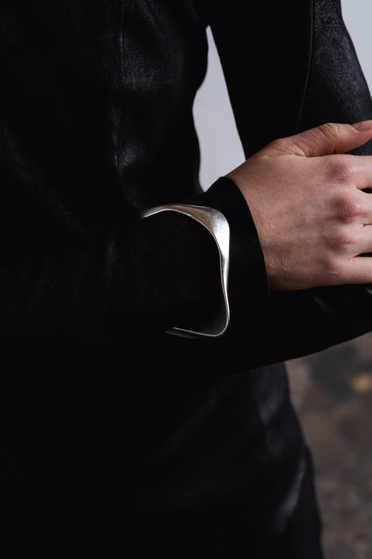 LIQUID CUFF