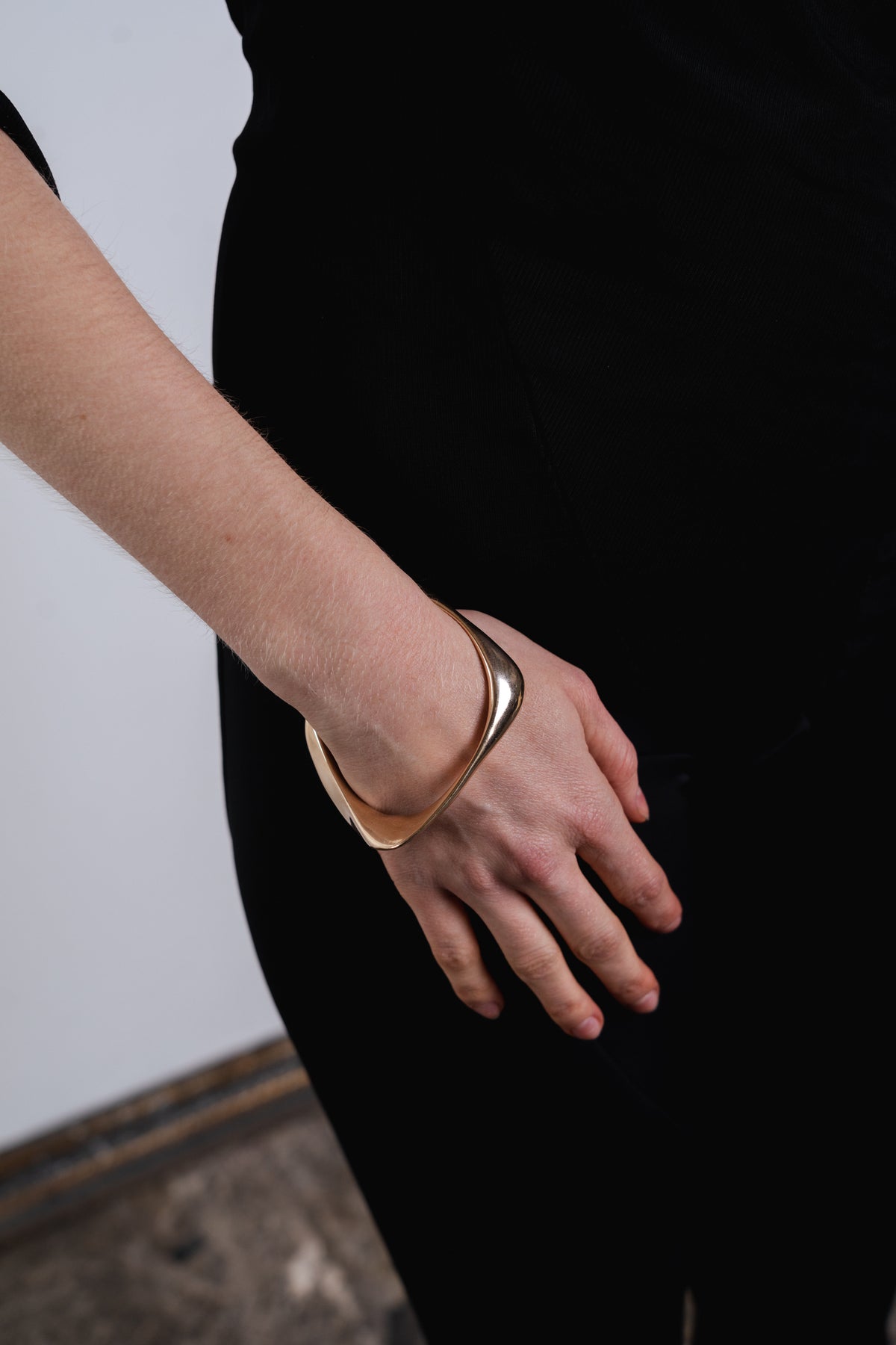 LIQUID CUFF BRONZE