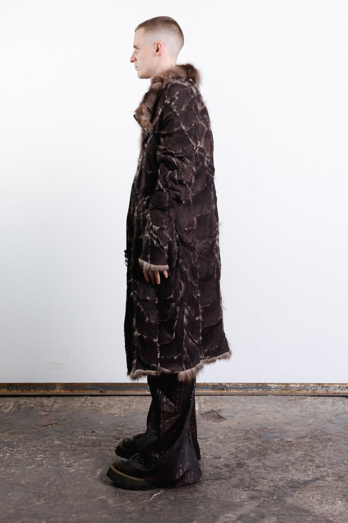 DISTORTION TRENCH COAT