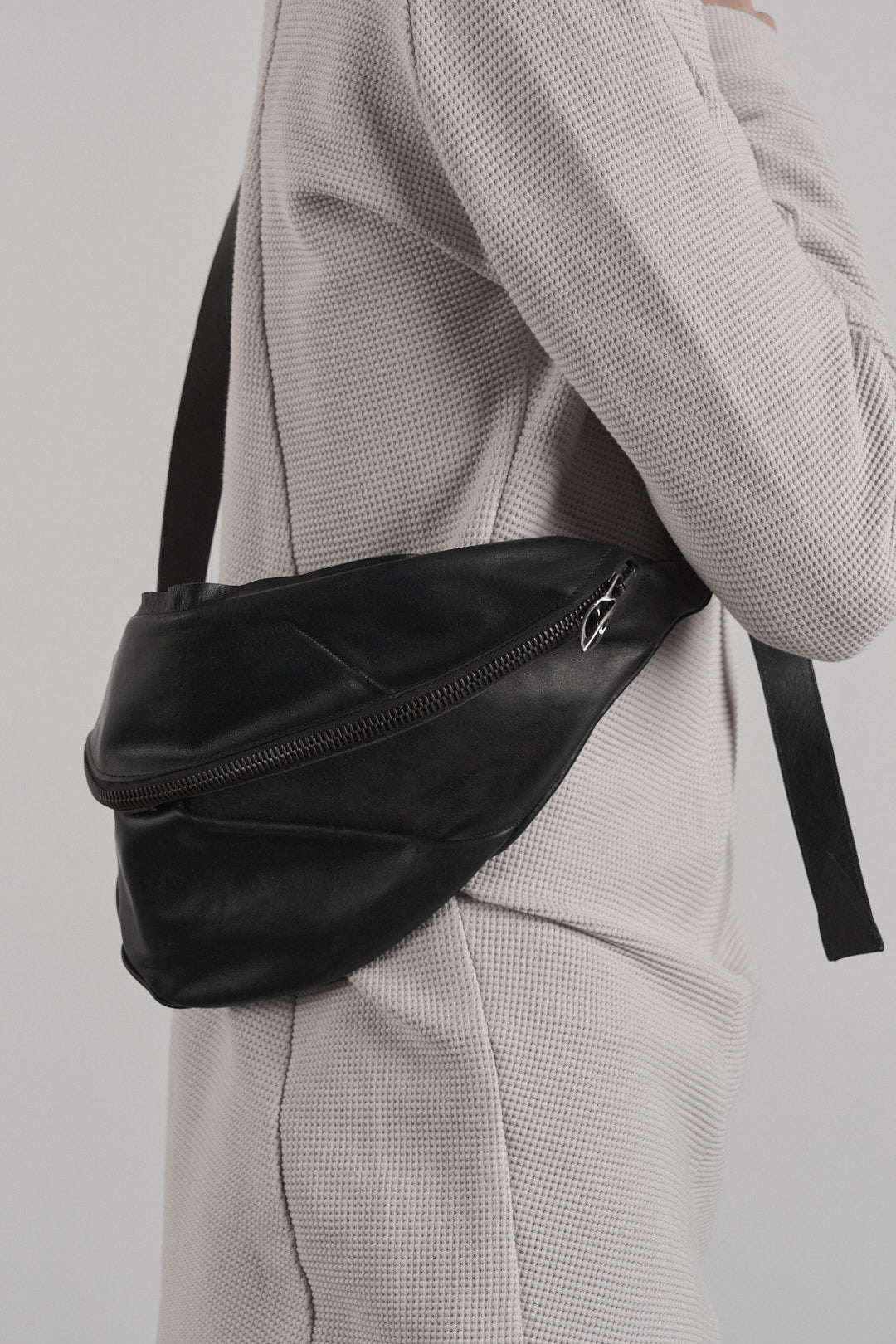 DISTORTION BUMBAG SMALL – Bag, LEON EMANUEL BLANCK