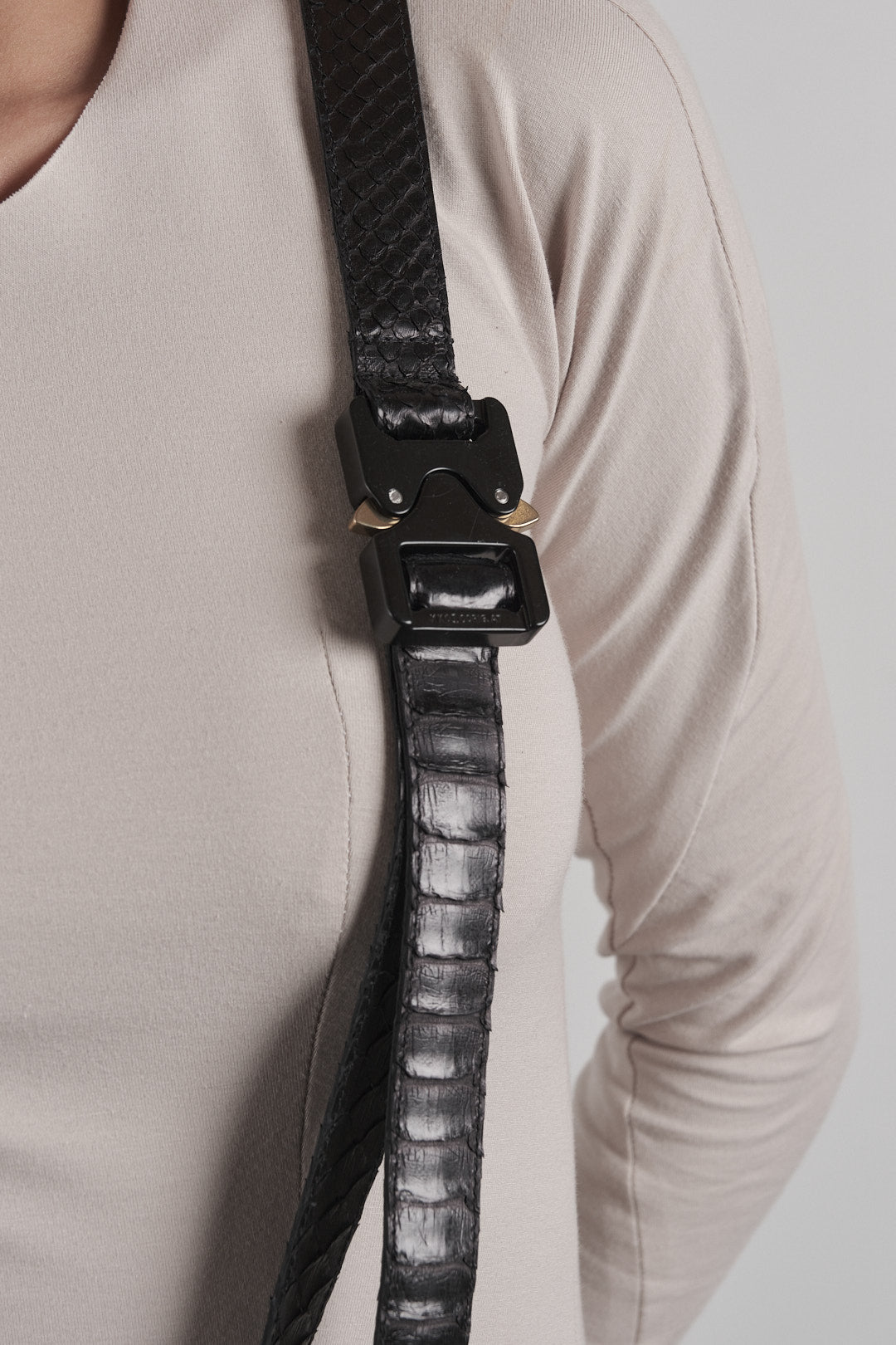 DISTORTION DEALER BAG SMALL – Bag, LEON EMANUEL BLANCK