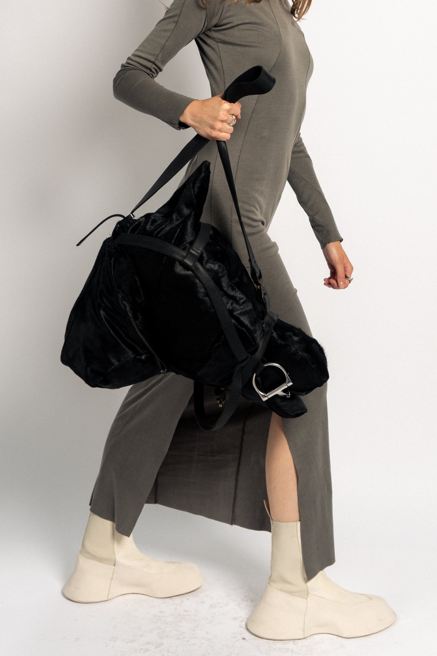 DISTORTION HORSE HEAD BAG