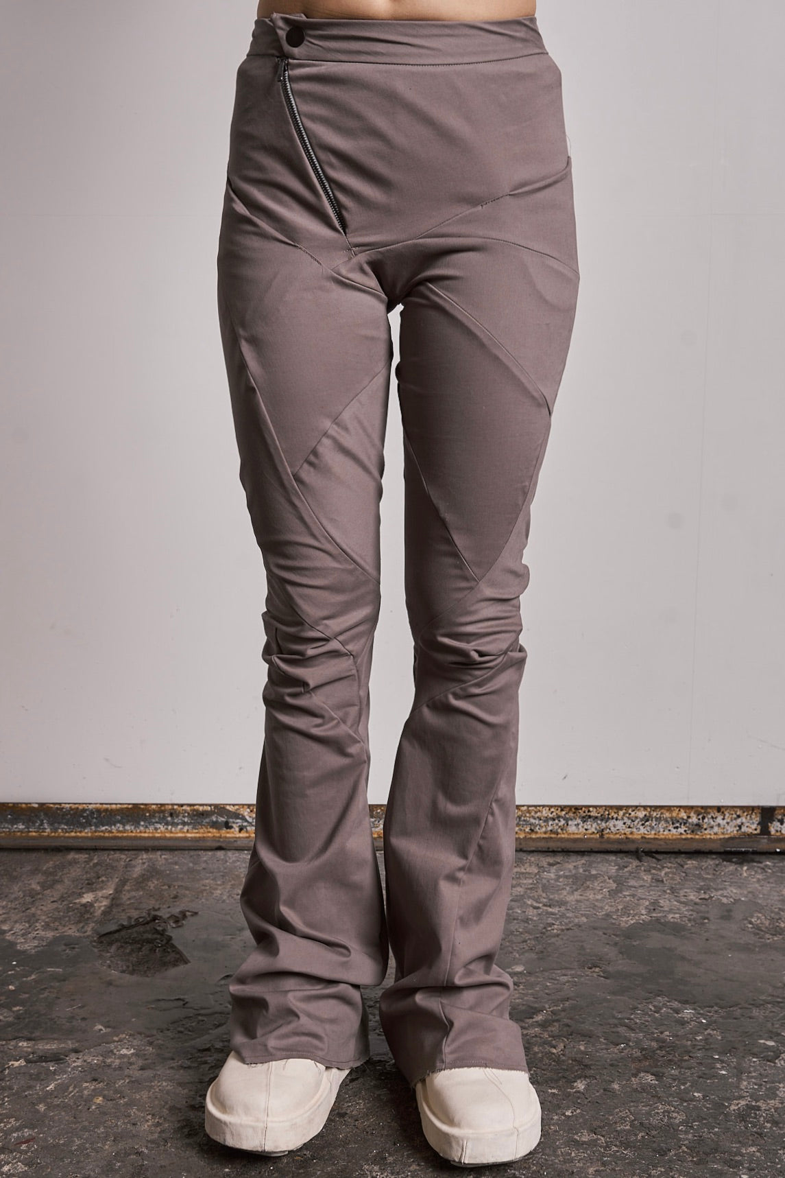 DISTORTION SCULPTURE PANTS
