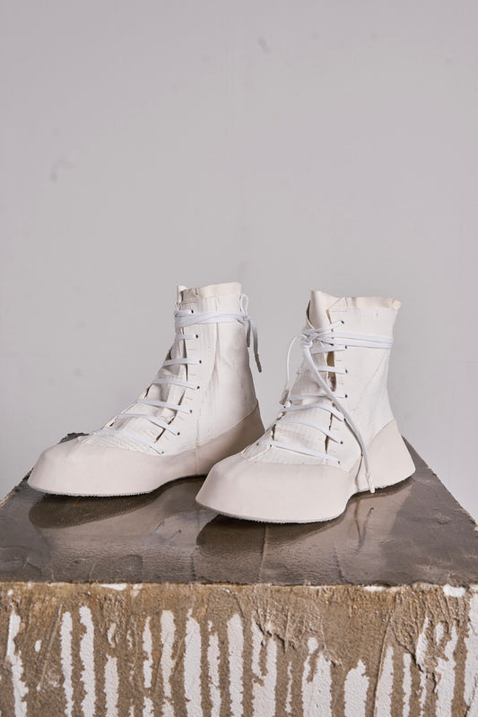 DISTORTION FEATHERWEIGHT HIGH TOP SNEAKER