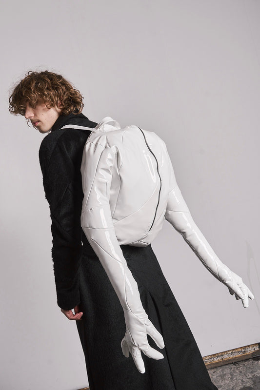 DISTORTION TORSO BACKPACK