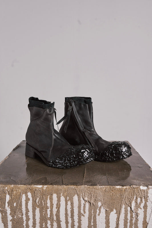 DISTORTION ANKLE BOOT SYMBIOSIS