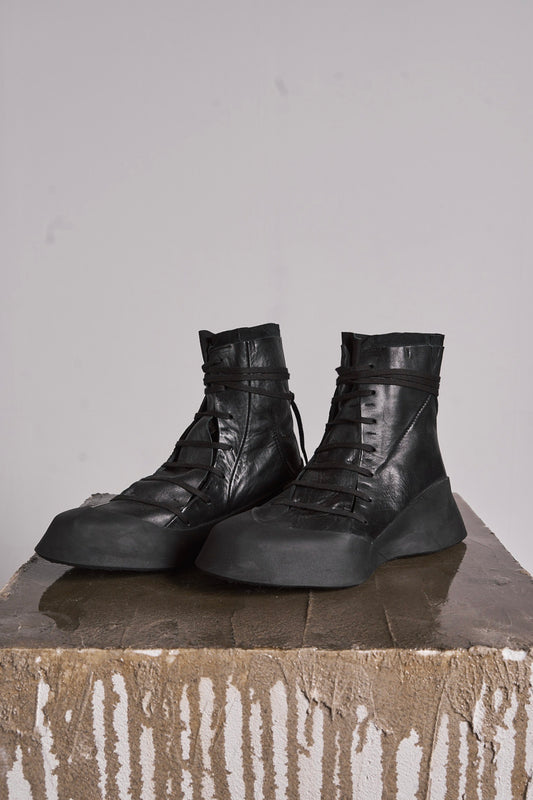 DISTORTION FEATHERWEIGHT HIGH TOP SNEAKER