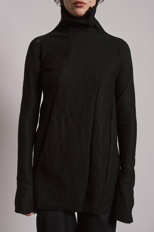 DISTORTION TURTLENECK