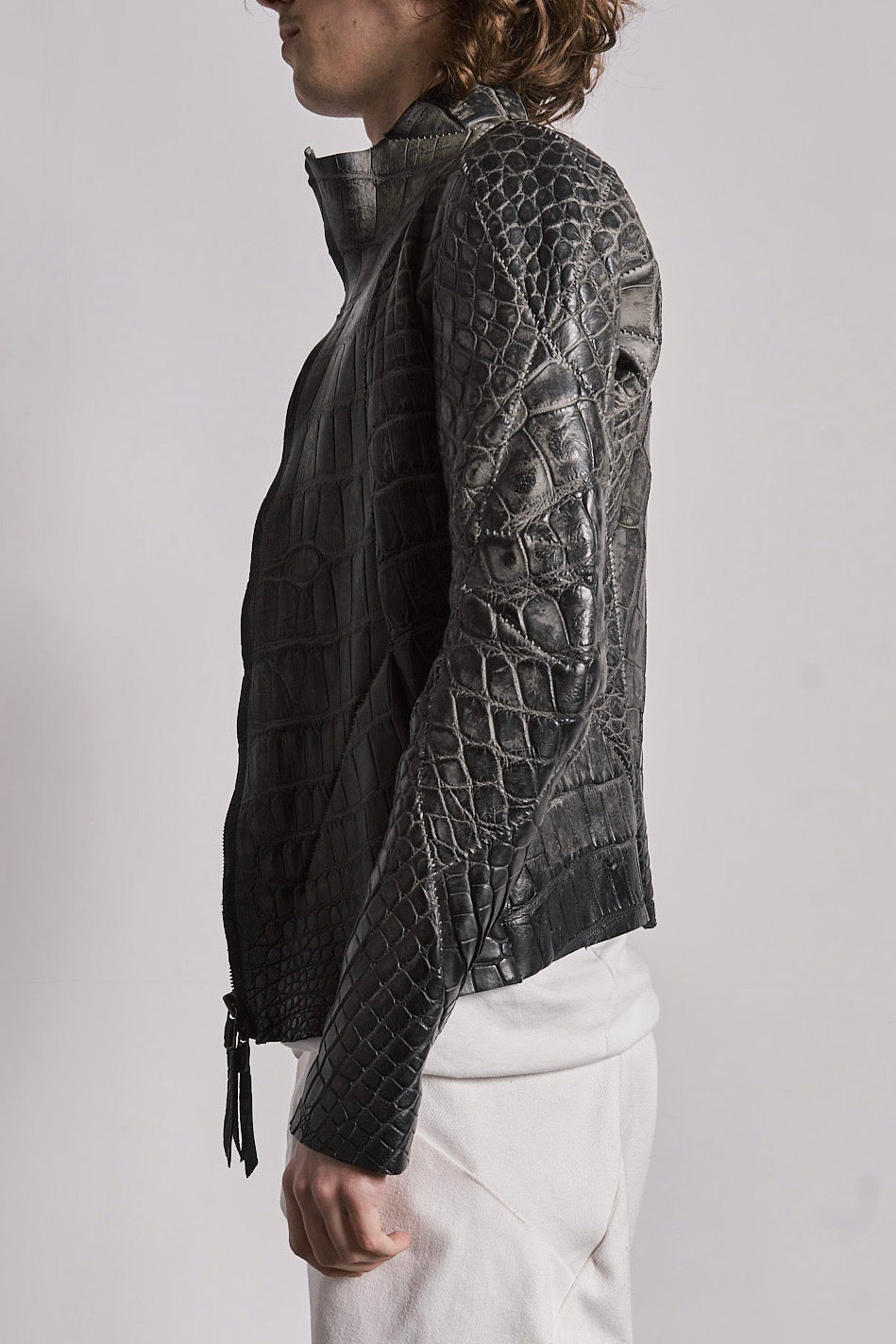 DISTORTION ALLIGATOR – Apparel, LEON EMANUEL BLANCK