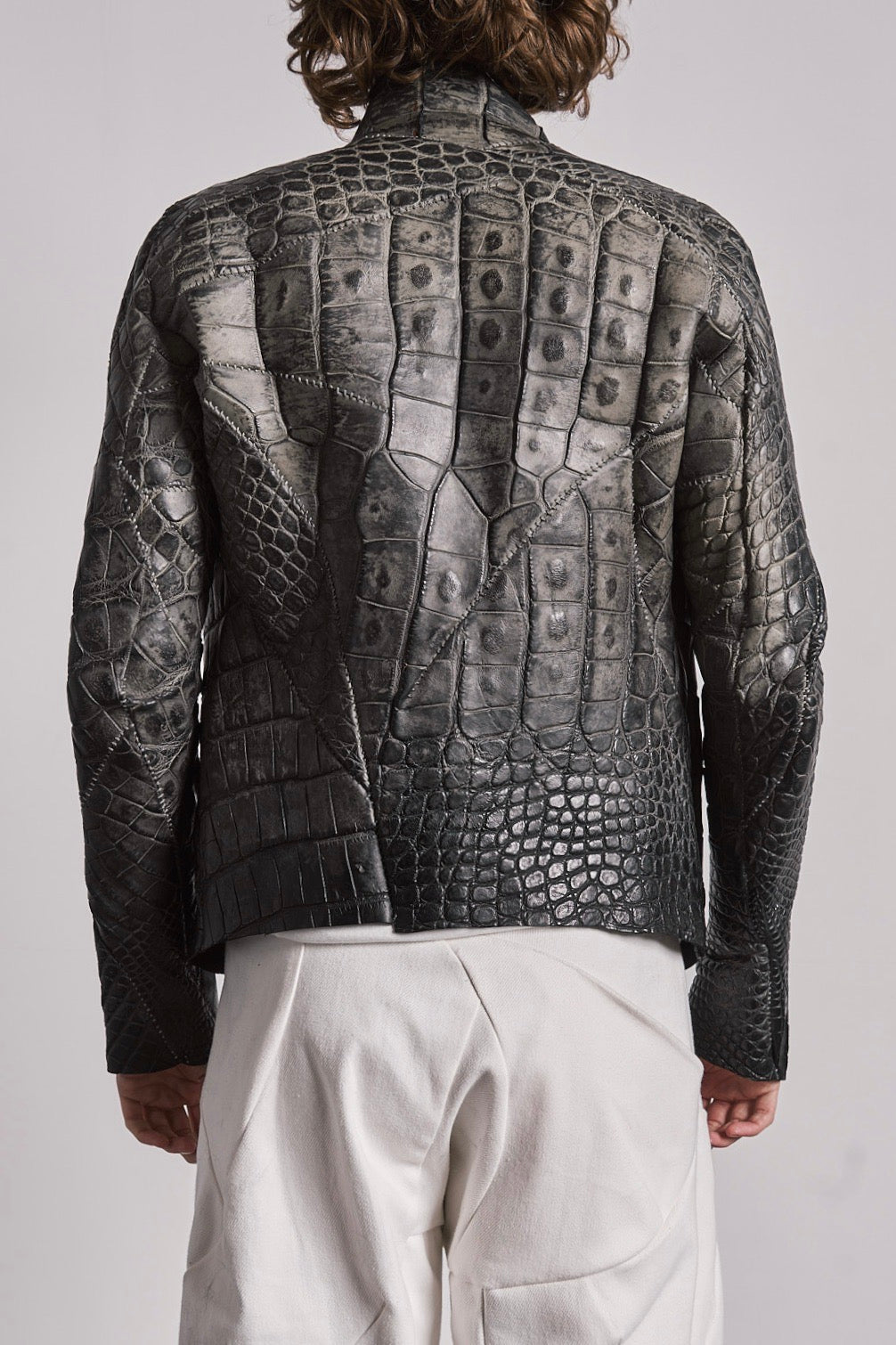 DISTORTION ALLIGATOR – Apparel, LEON EMANUEL BLANCK