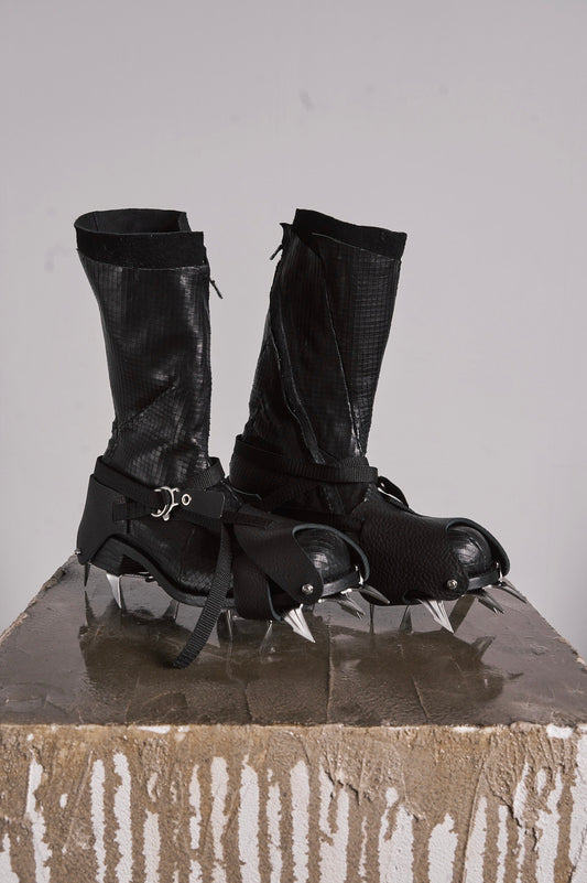 DISTORTION TALL BOOT / SPIKES