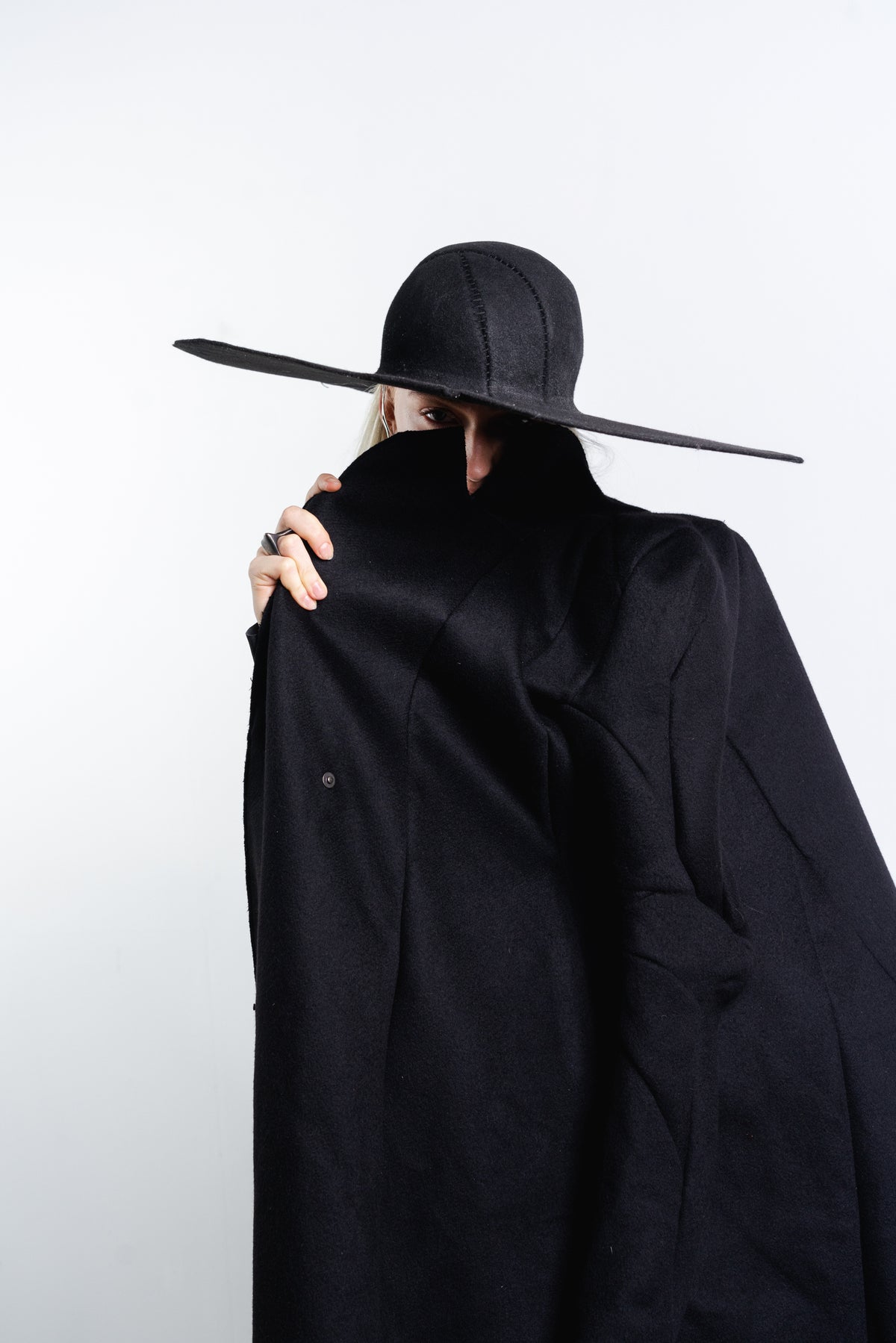 DISTORTION LAPEL COAT