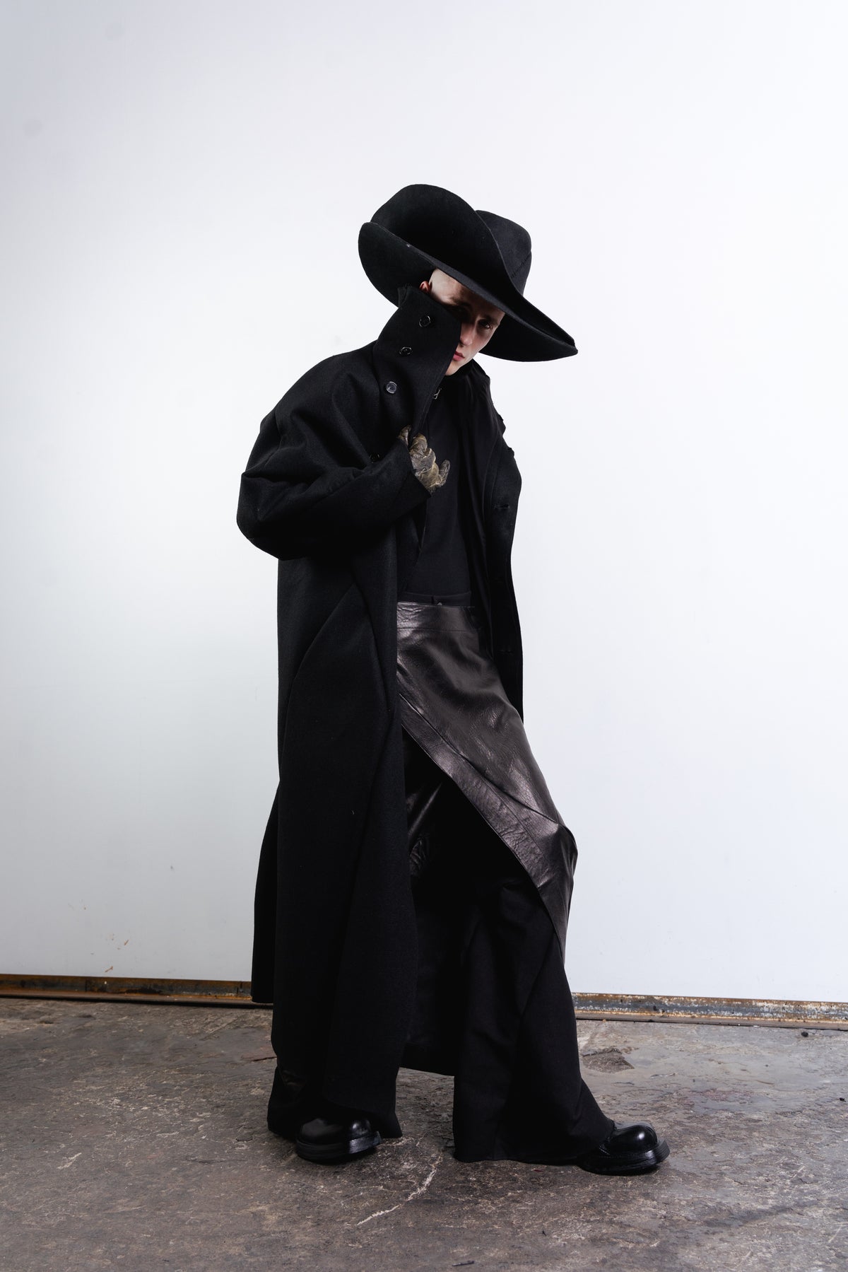 DISTORTION KIMONO COAT