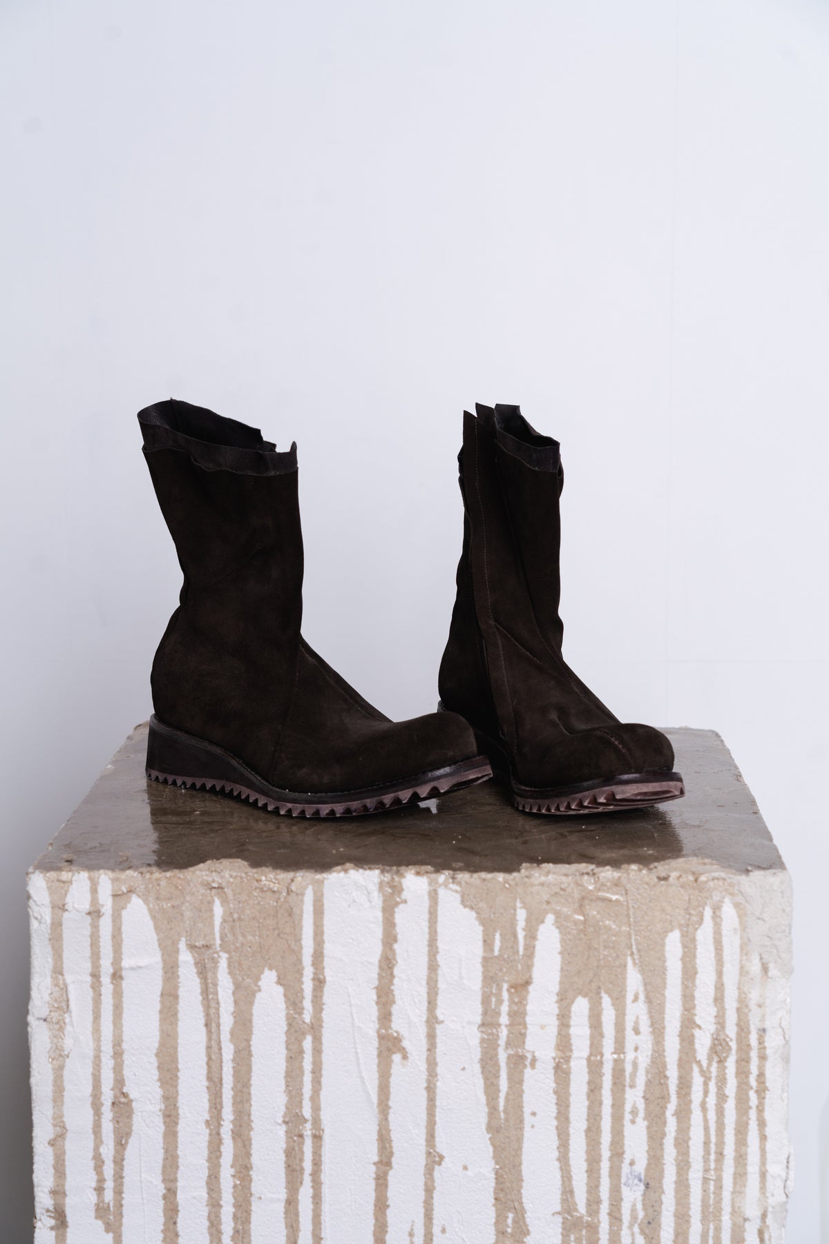 DISTORTION TALL WEDGE BOOT SHARK TOOTH