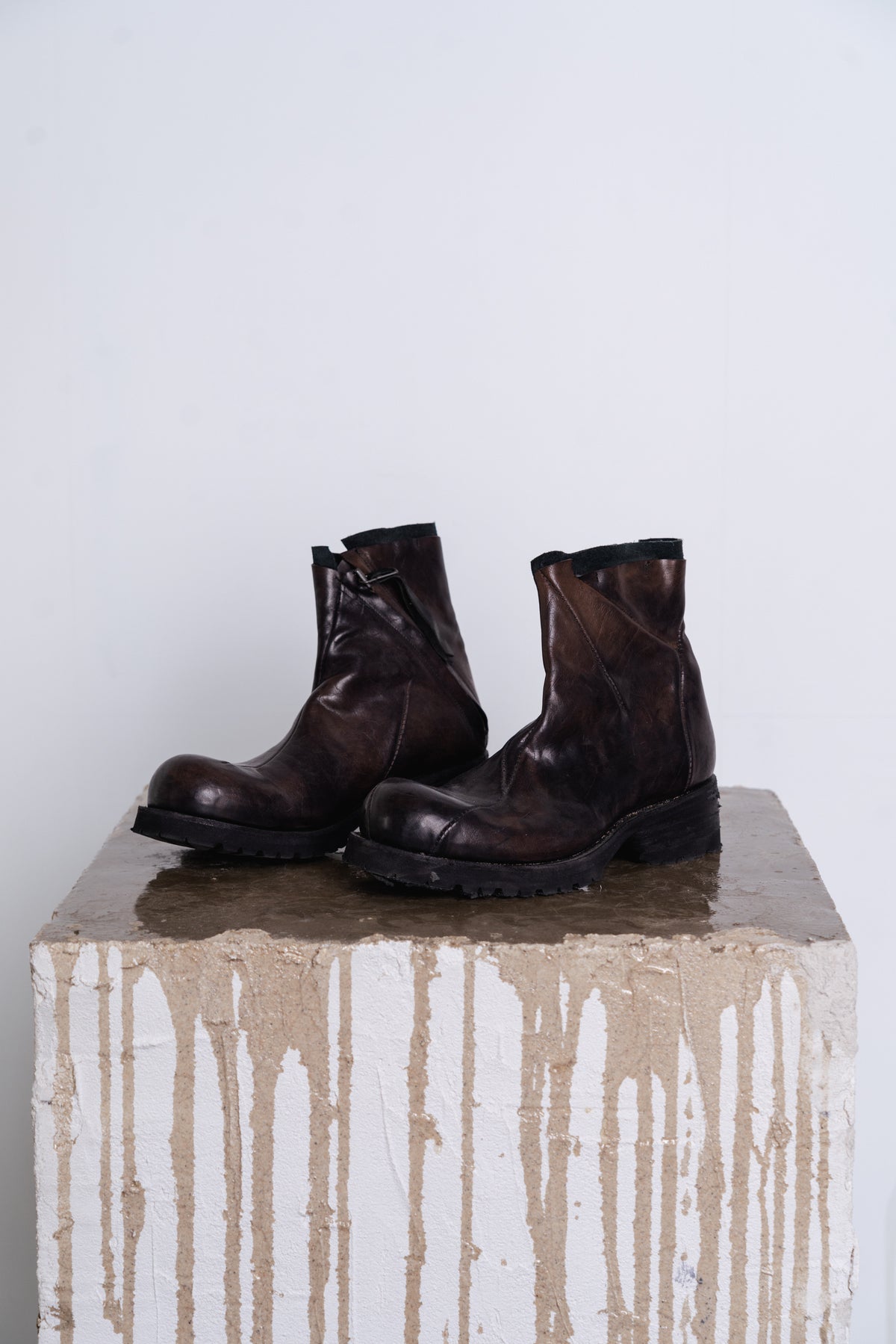 DISTORTION ANKLE BOOT TRAKTOR
