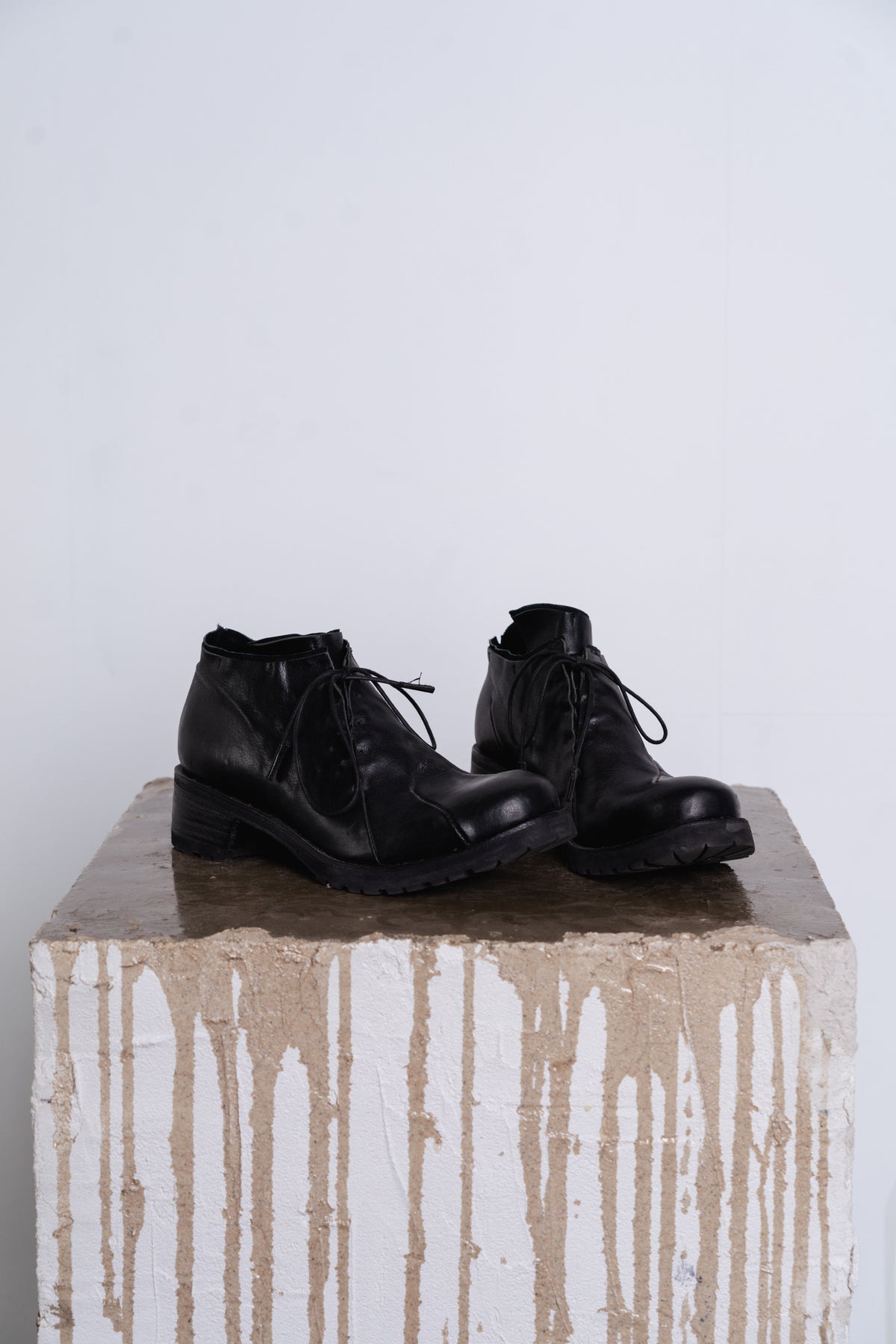 DISTORTION ROUND TOE DERBY TRAKTOR