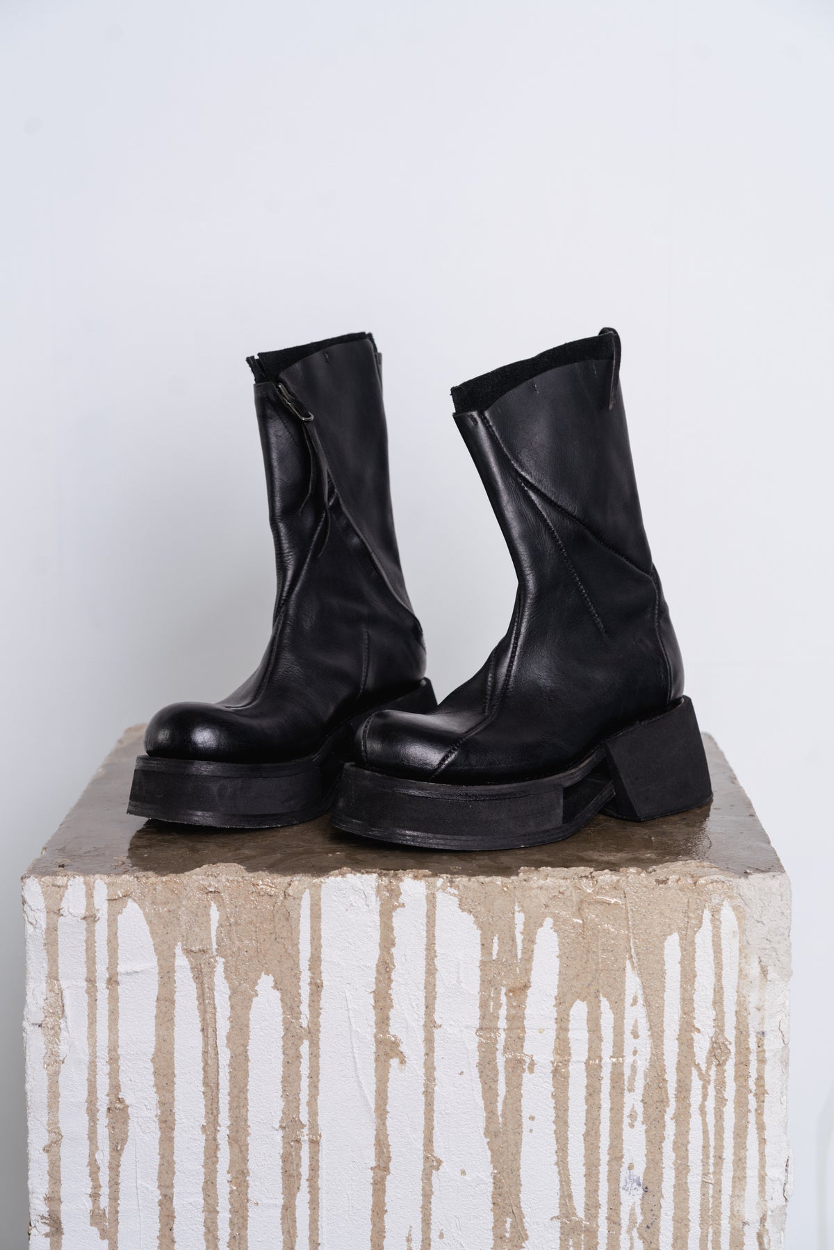DISTORTION DOUBLE SOLE BOOT