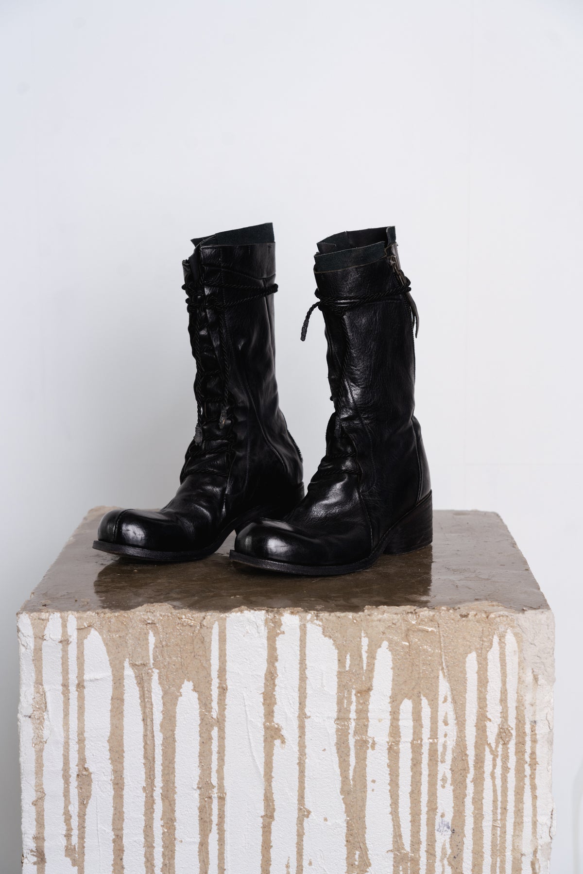 DISTORTION HEELED COMBAT BOOT