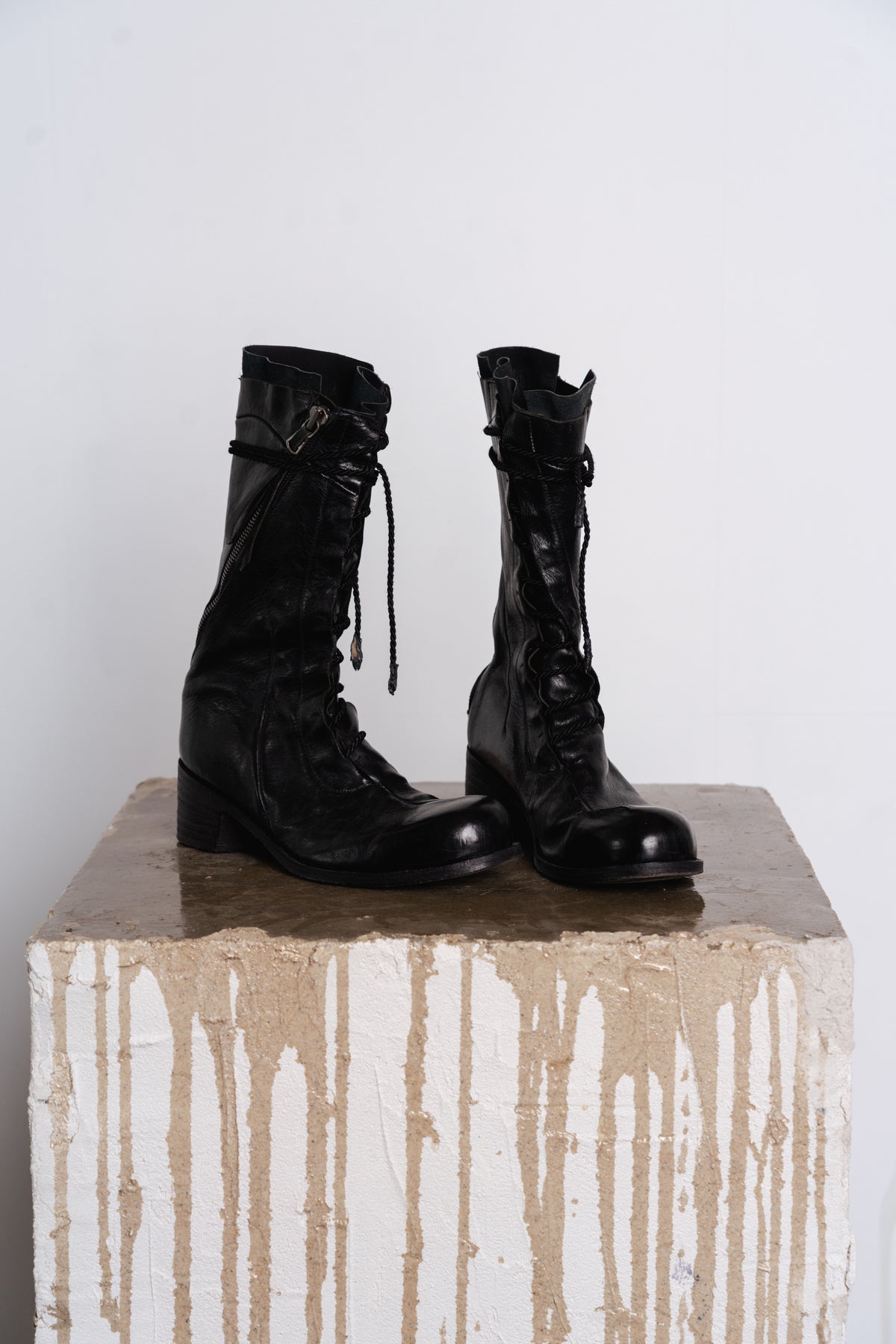 DISTORTION HEELED COMBAT BOOT