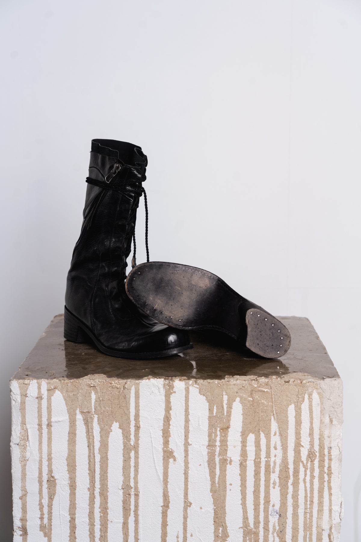 DISTORTION HEELED COMBAT BOOT